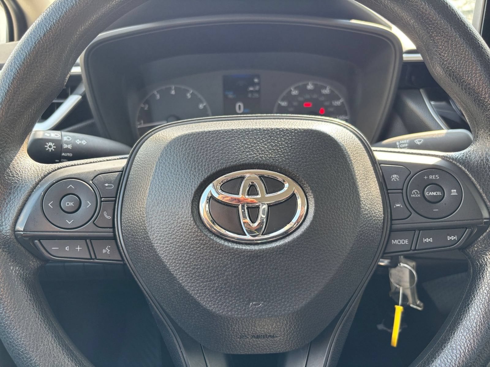 Thumbnail: 2025 Toyota Corolla - 21