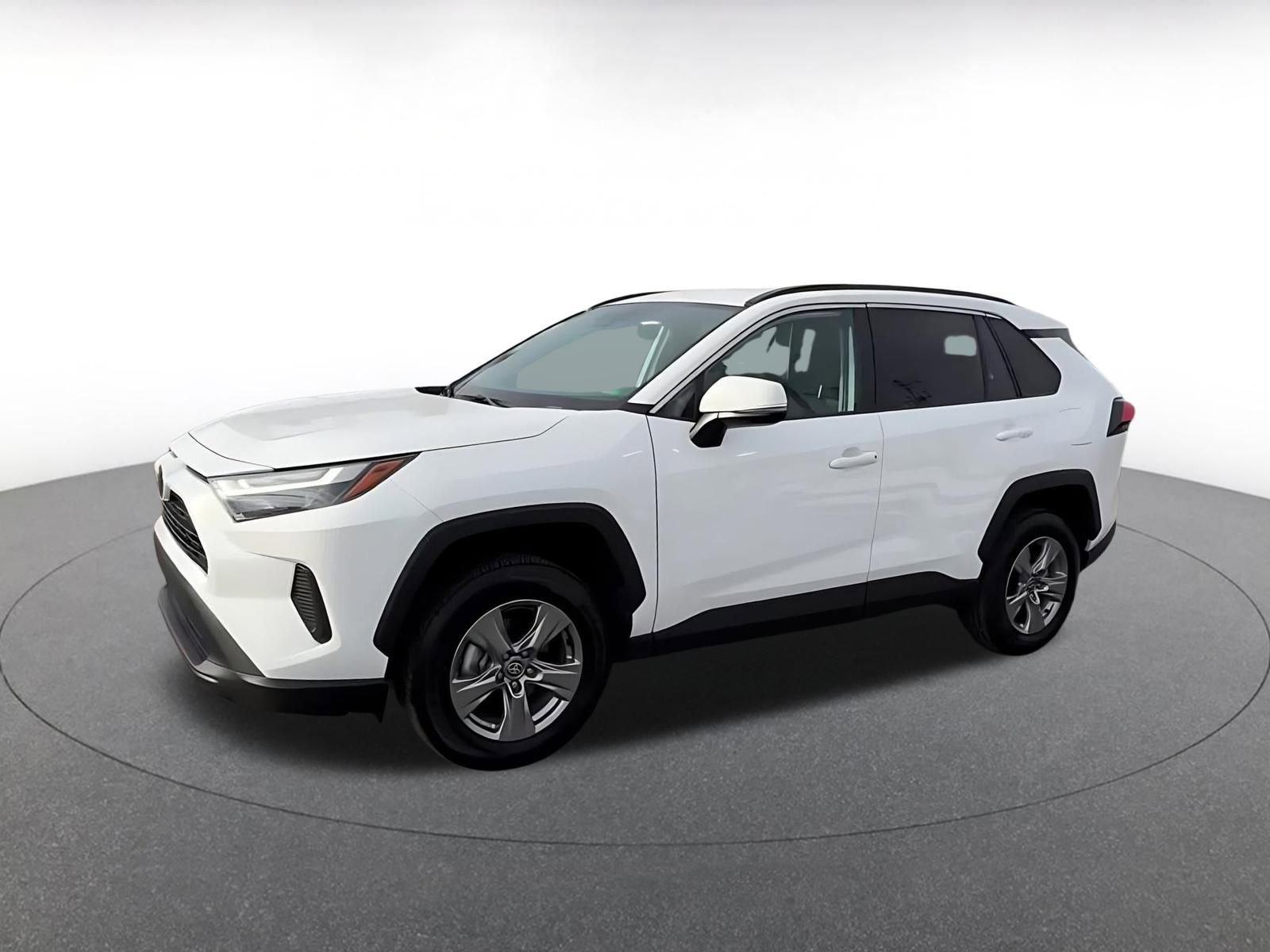 Thumbnail: 2025 Toyota RAV4 - 8