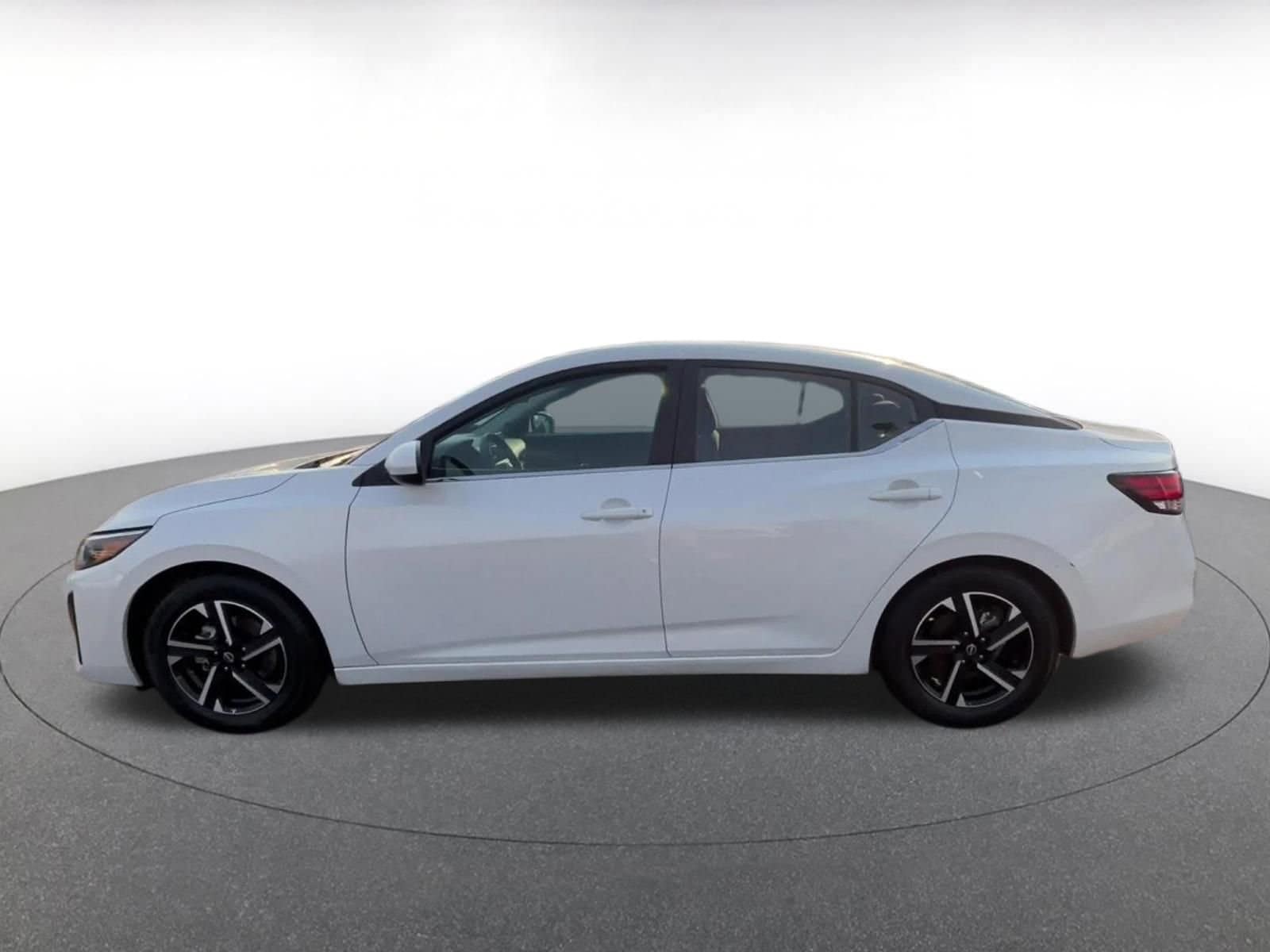 Thumbnail: 2024 Nissan Sentra - 9