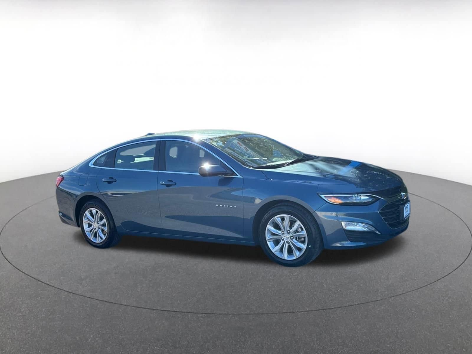 Thumbnail: 2024 Chevrolet Malibu - 1