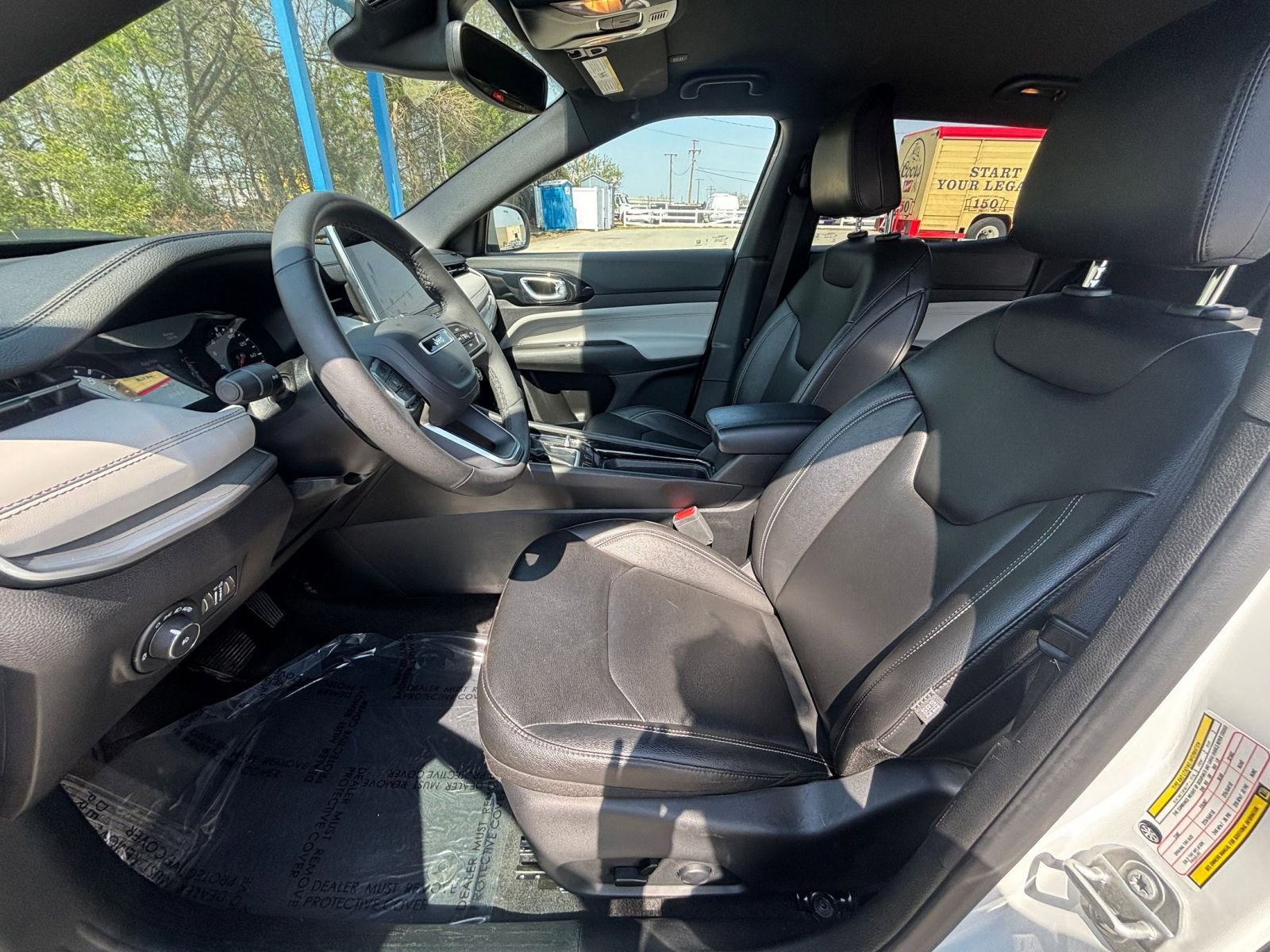 Thumbnail: 2025 Jeep Compass - 28