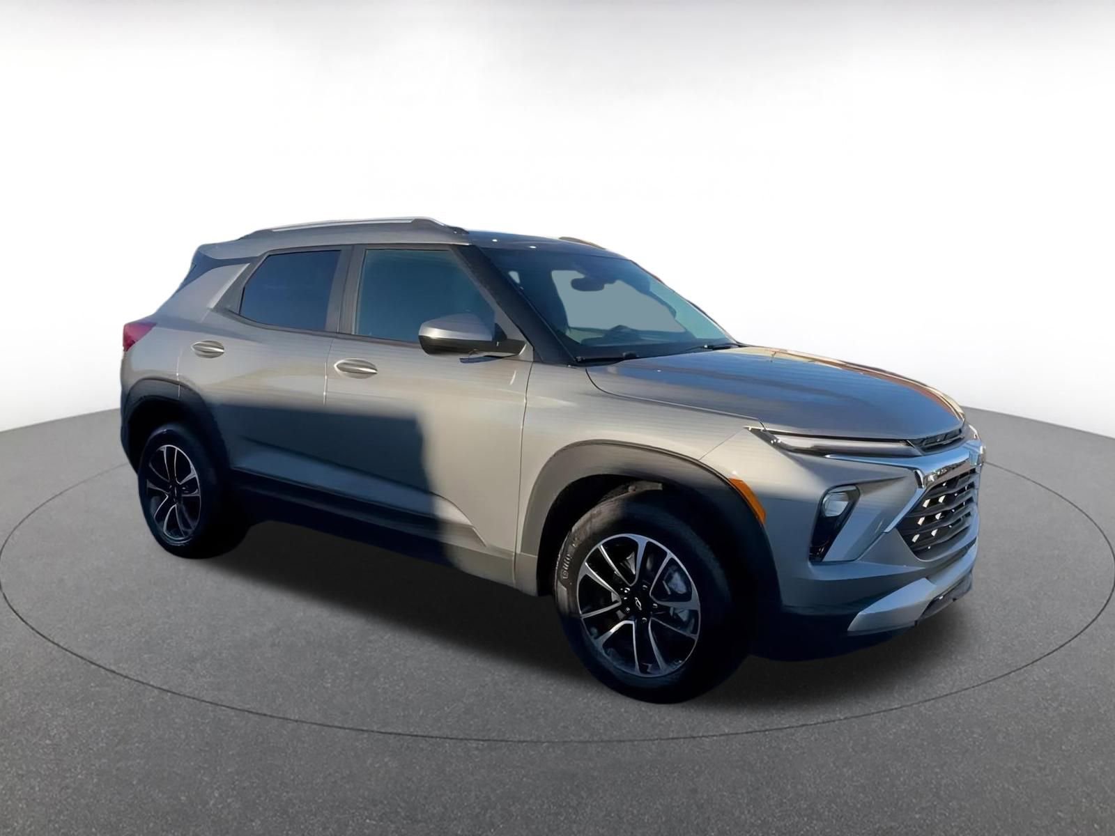 Thumbnail: 2025 Chevrolet TrailBlazer - 2