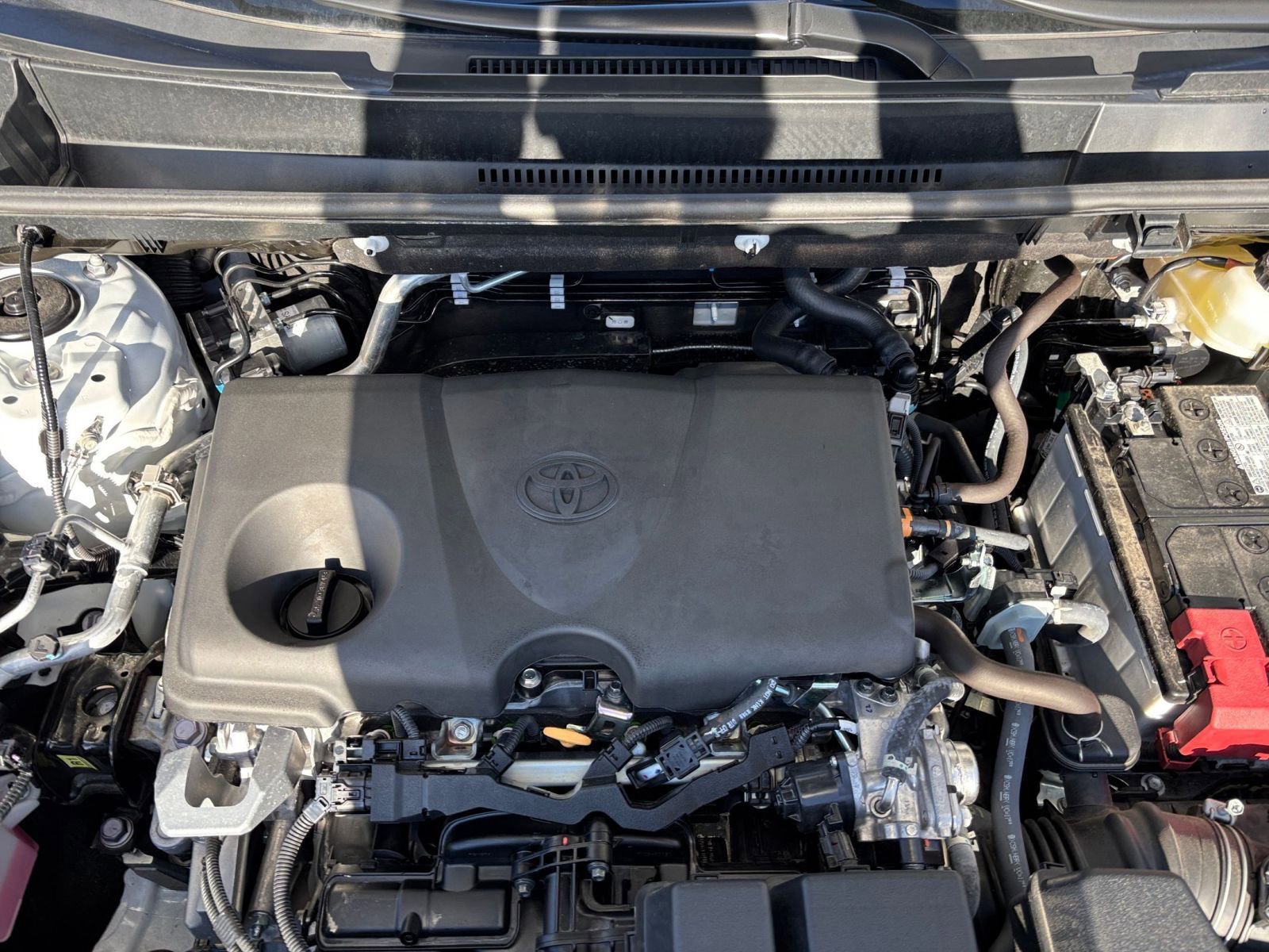 Thumbnail: 2025 Toyota RAV4 - 32