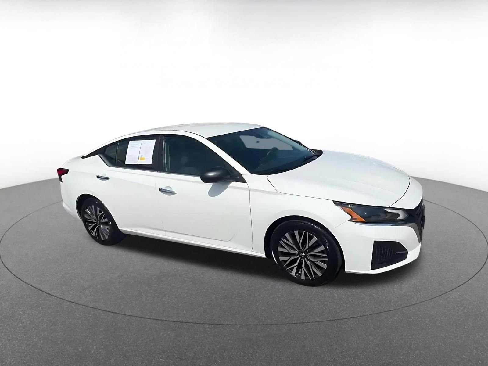 Thumbnail: 2025 Nissan Altima - 2