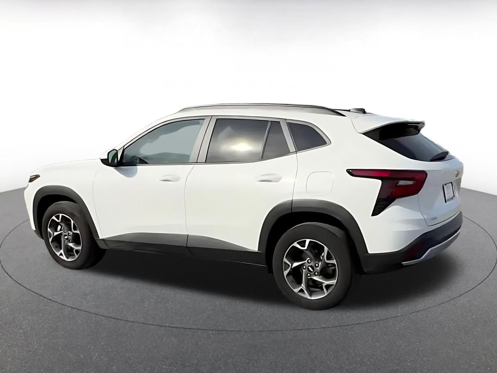 Thumbnail: 2025 Chevrolet Trax - 10