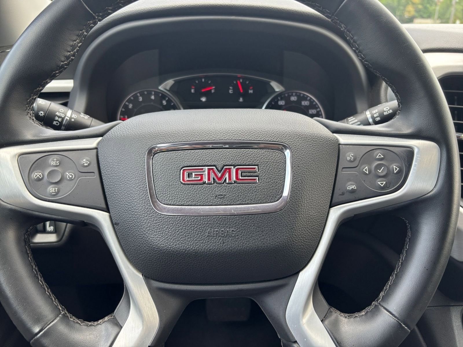 Thumbnail: 2023 GMC Acadia - 28