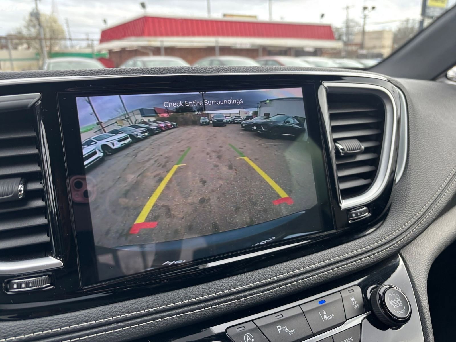 Thumbnail: 2025 Chrysler Pacifica - 27