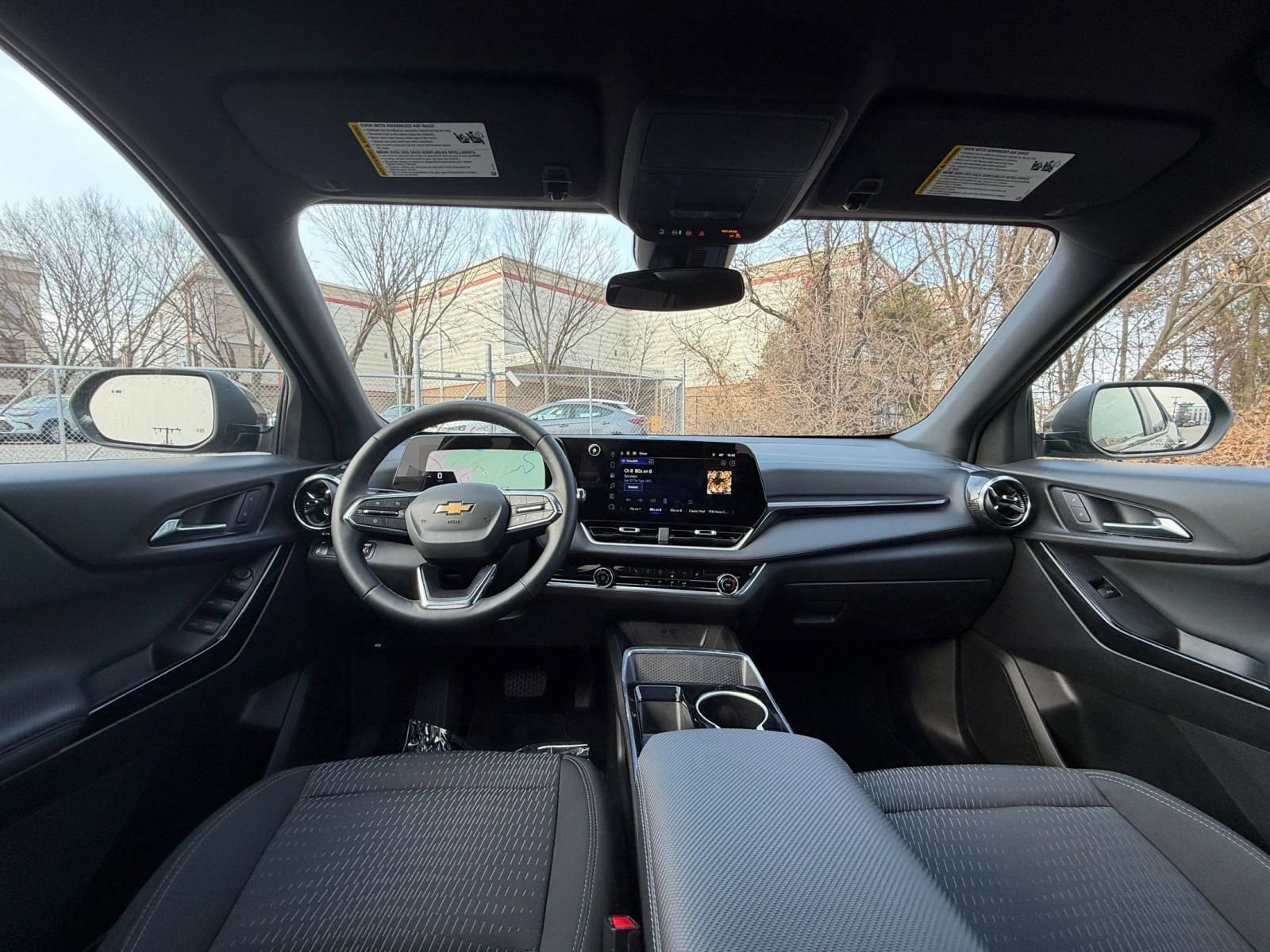 Thumbnail: 2025 Chevrolet Equinox - 32