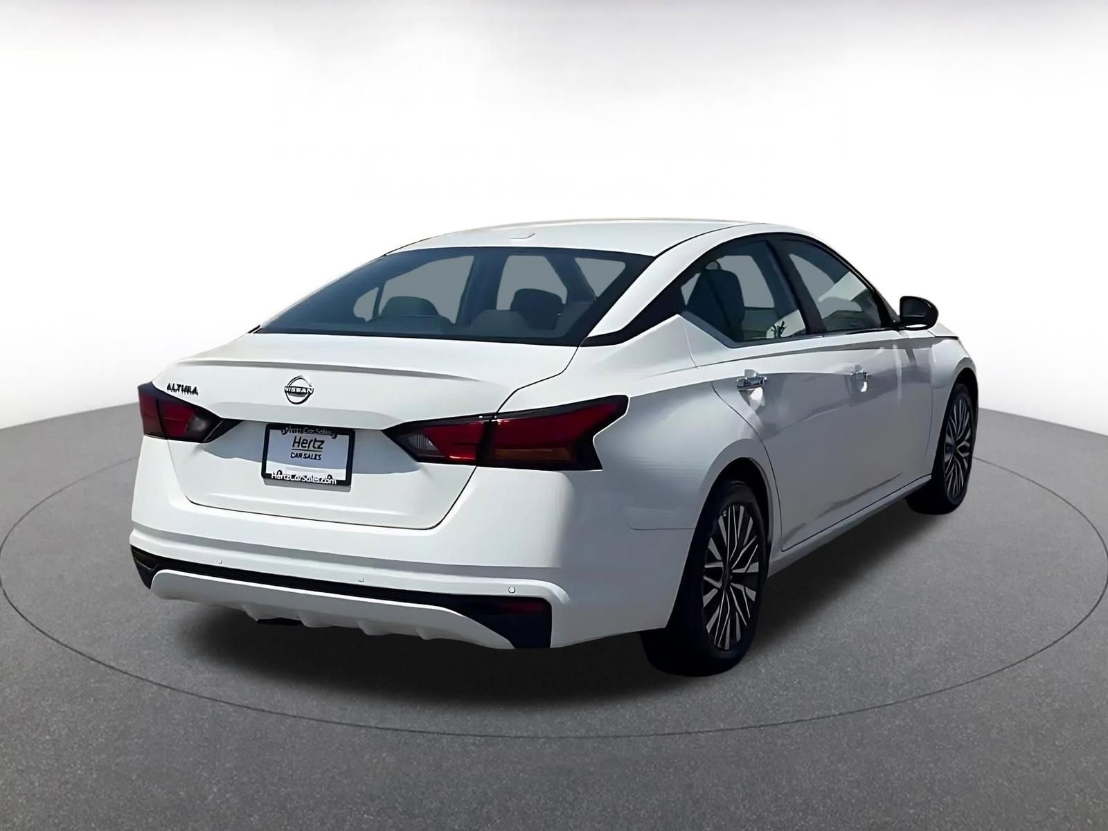 Thumbnail: 2025 Nissan Altima - 14