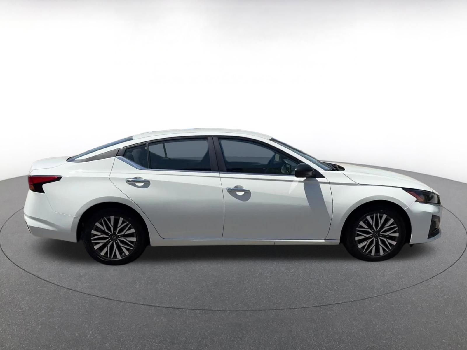 Thumbnail: 2025 Nissan Altima - 16
