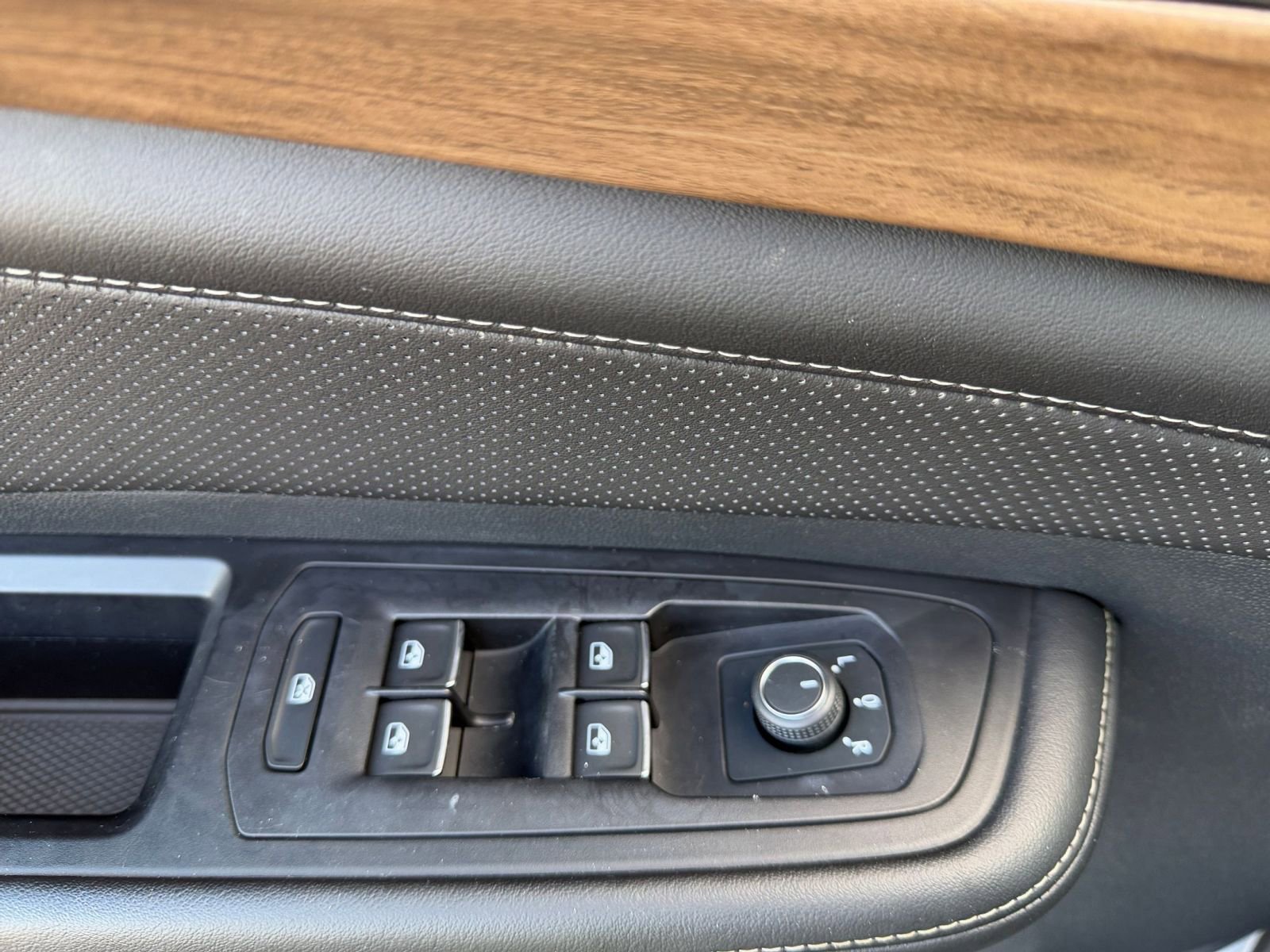 Thumbnail: 2025 Volkswagen Atlas - 20