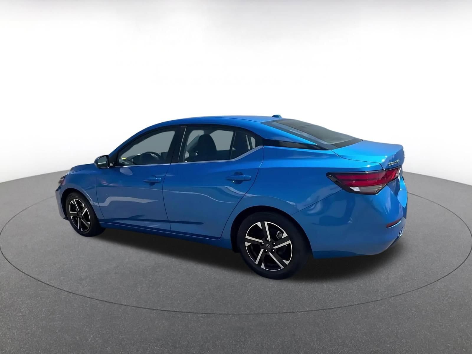 Thumbnail: 2025 Nissan Sentra - 10