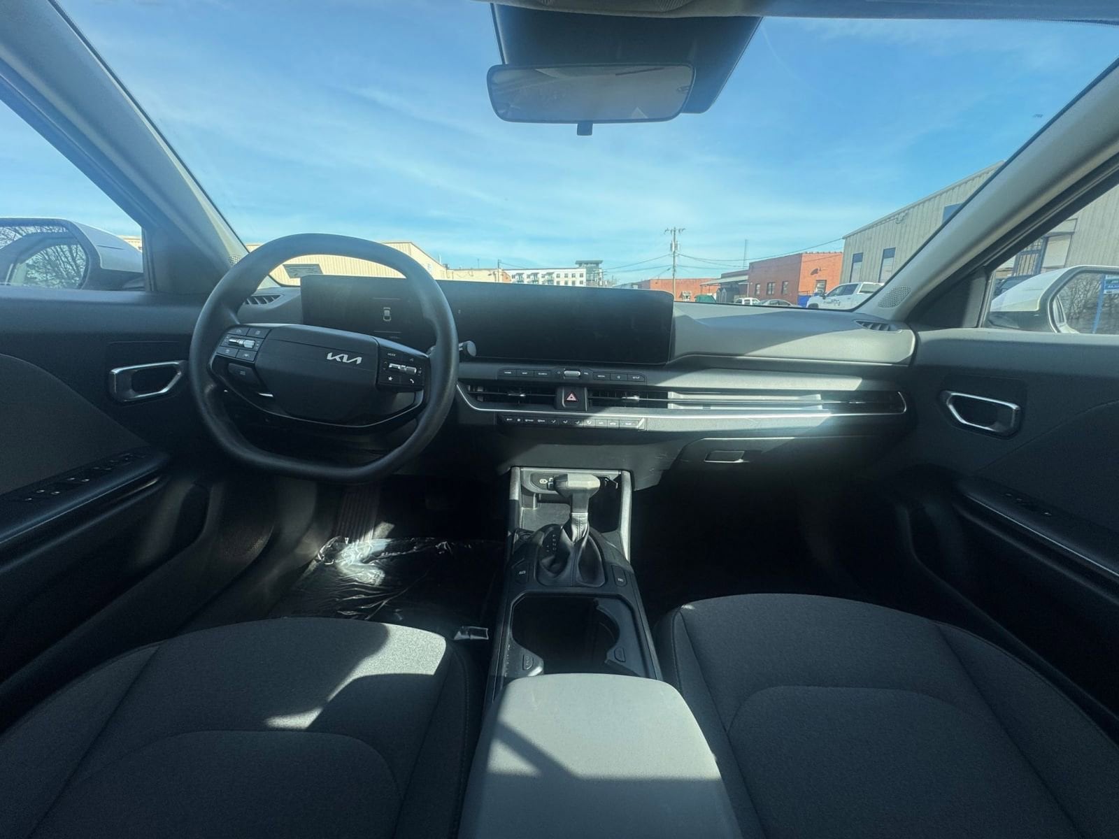 Thumbnail: 2025 Kia K4 - 32