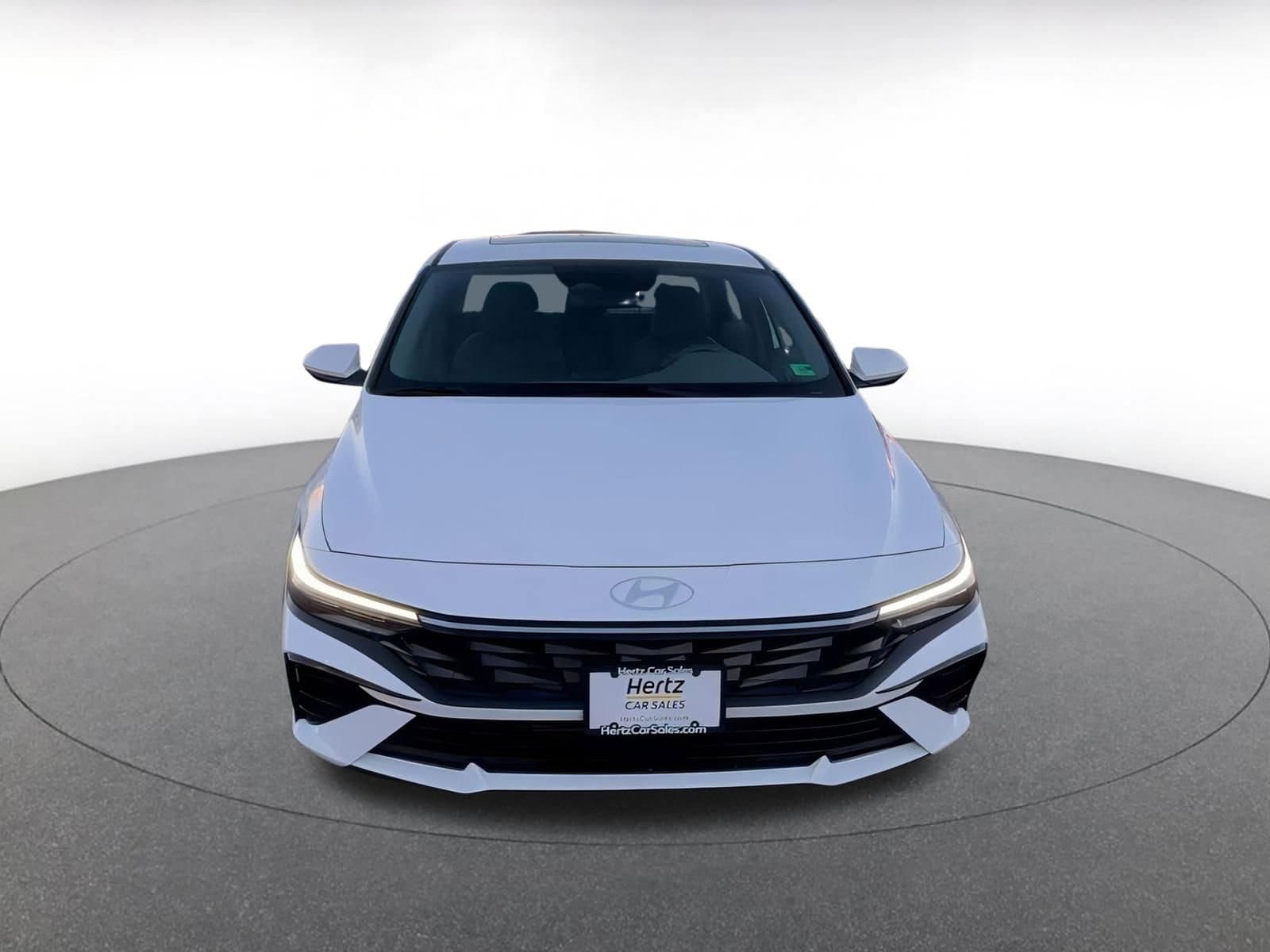 Thumbnail: 2025 Hyundai Elantra - 4