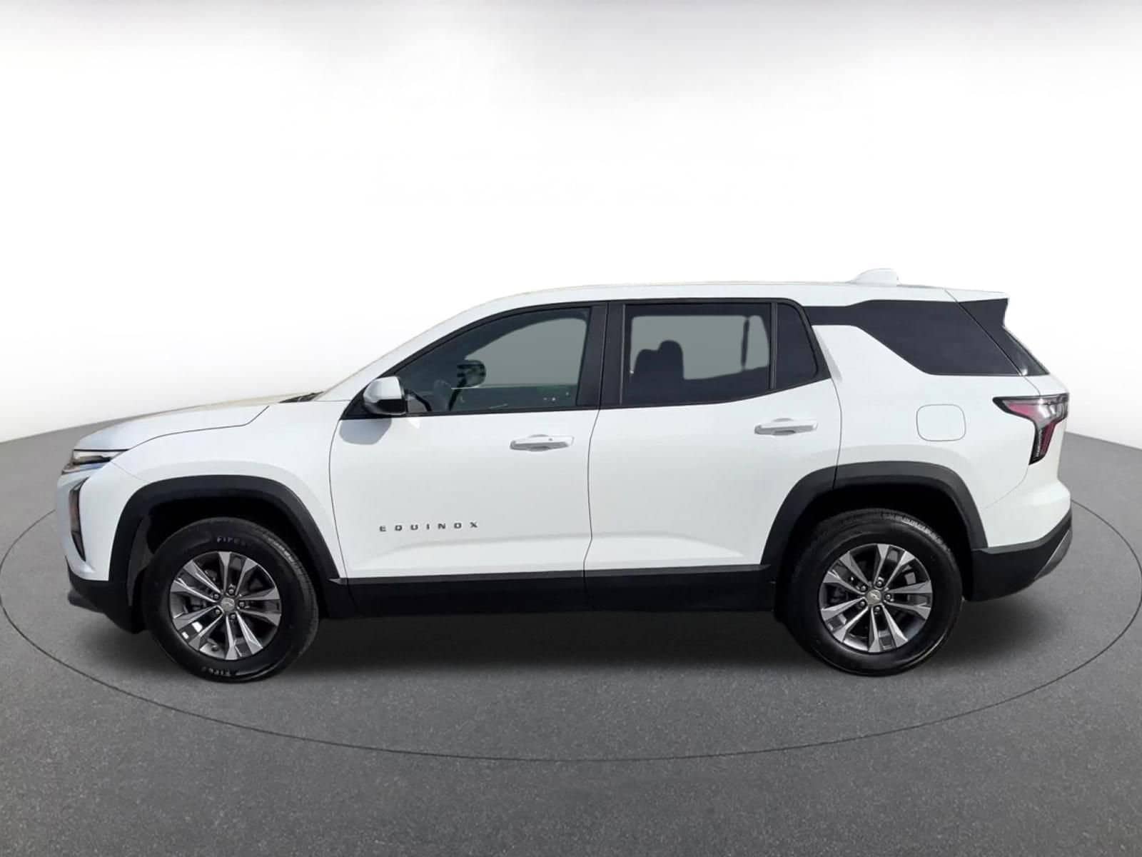 Thumbnail: 2025 Chevrolet Equinox - 9