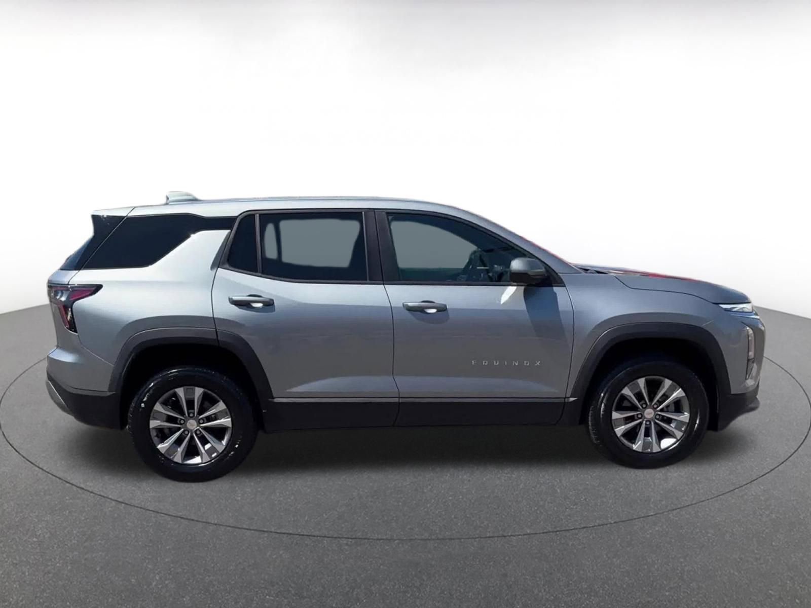 Thumbnail: 2025 Chevrolet Equinox - 16