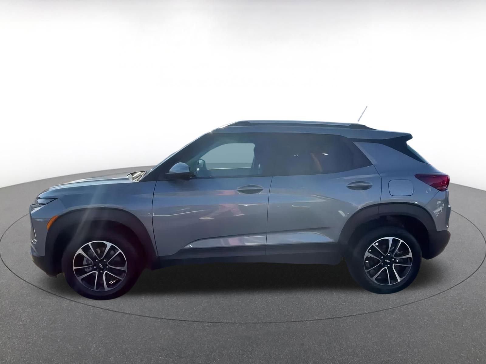 Thumbnail: 2025 Chevrolet TrailBlazer - 9