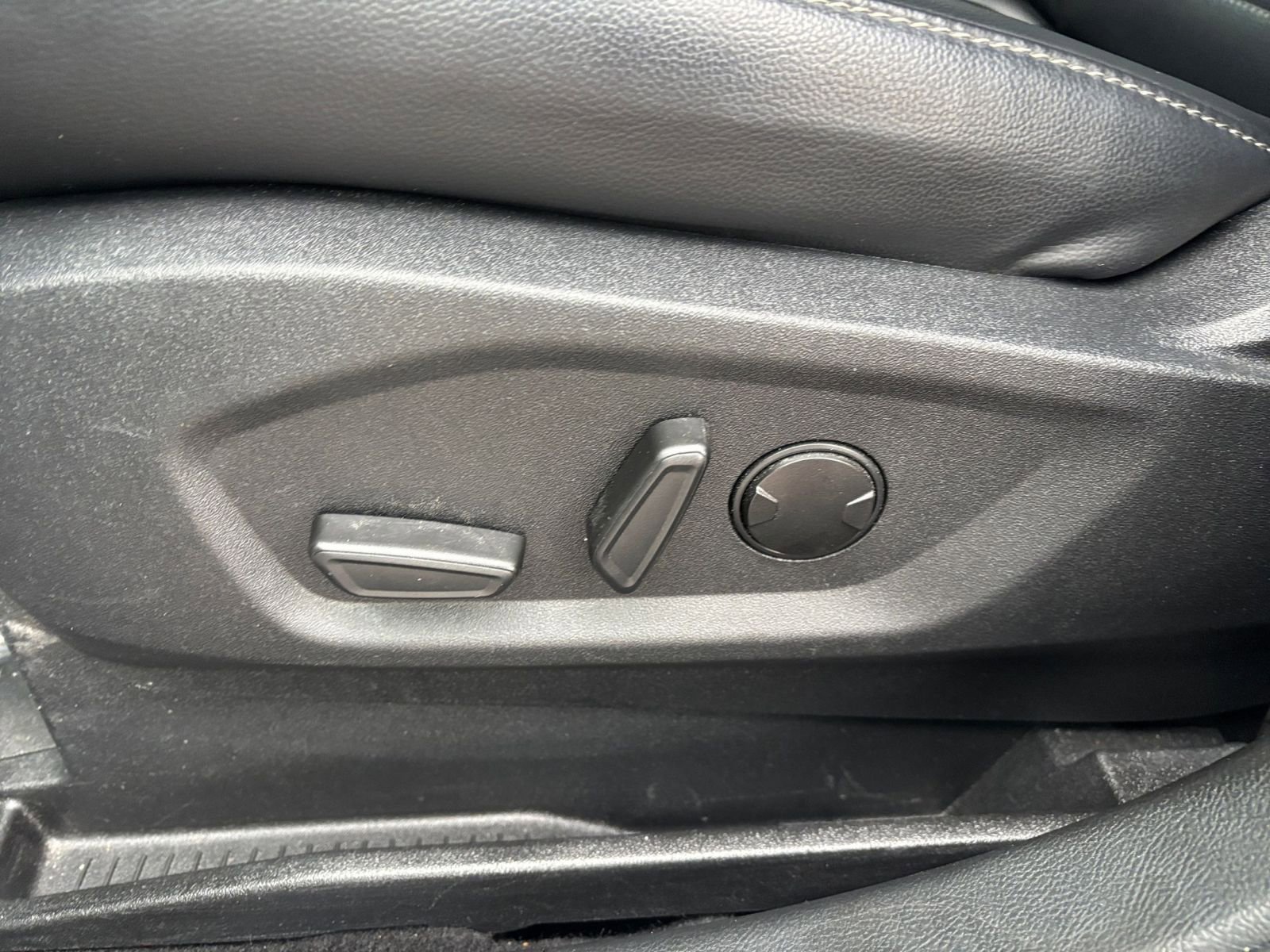 Thumbnail: 2024 Ford Edge - 22