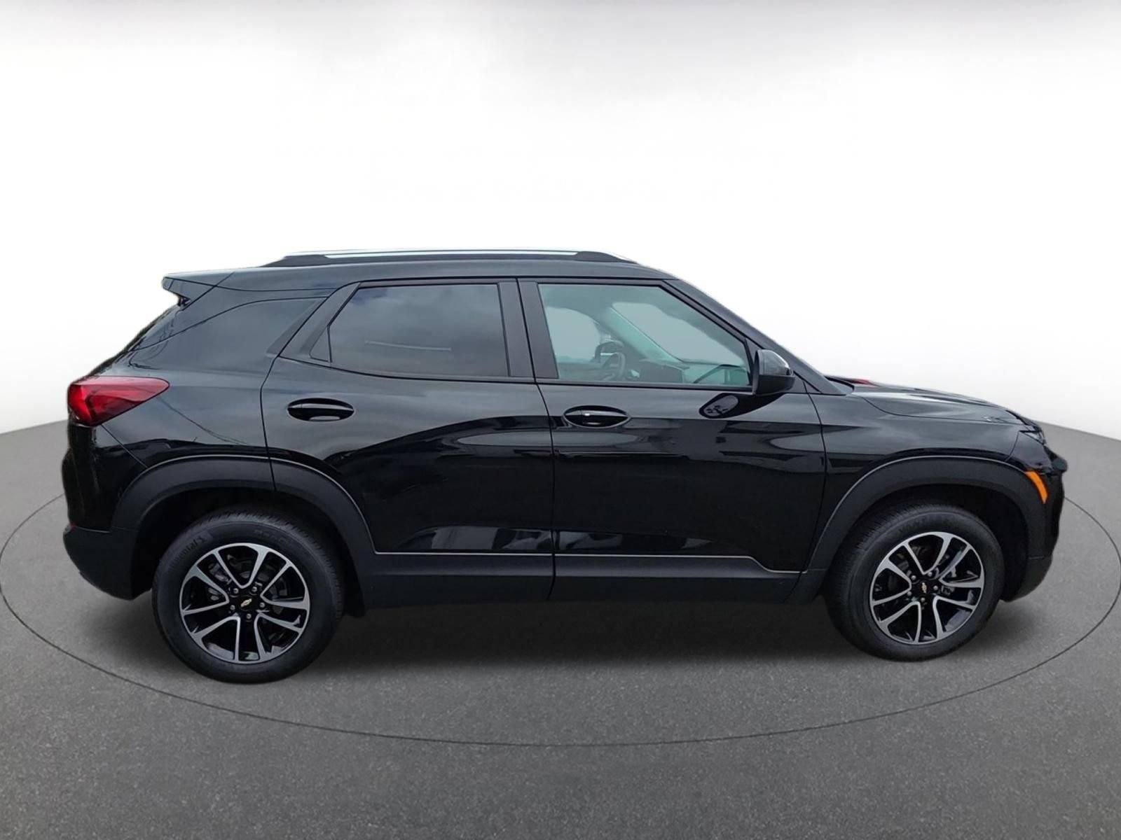 Thumbnail: 2025 Chevrolet TrailBlazer - 12