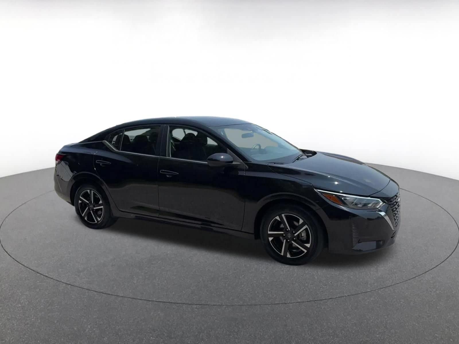 Thumbnail: 2025 Nissan Sentra - 2