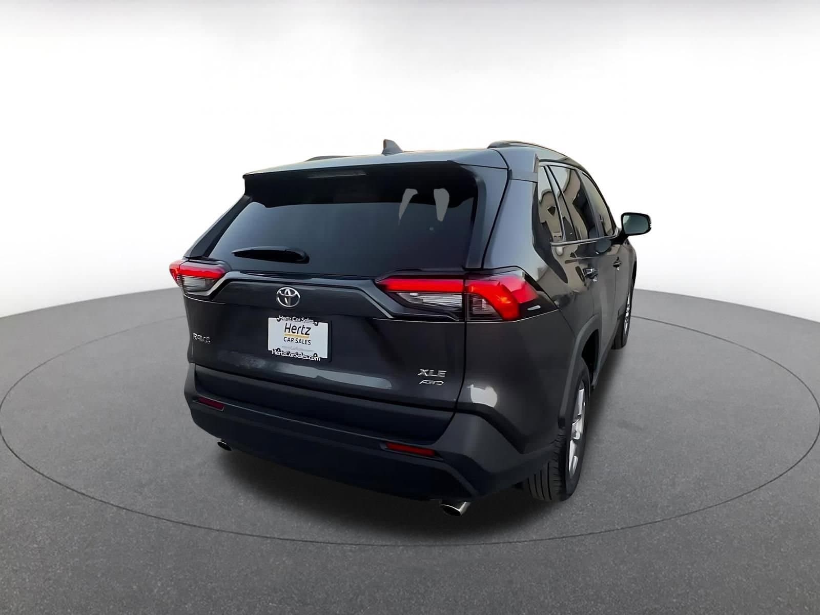 Thumbnail: 2025 Toyota RAV4 - 14