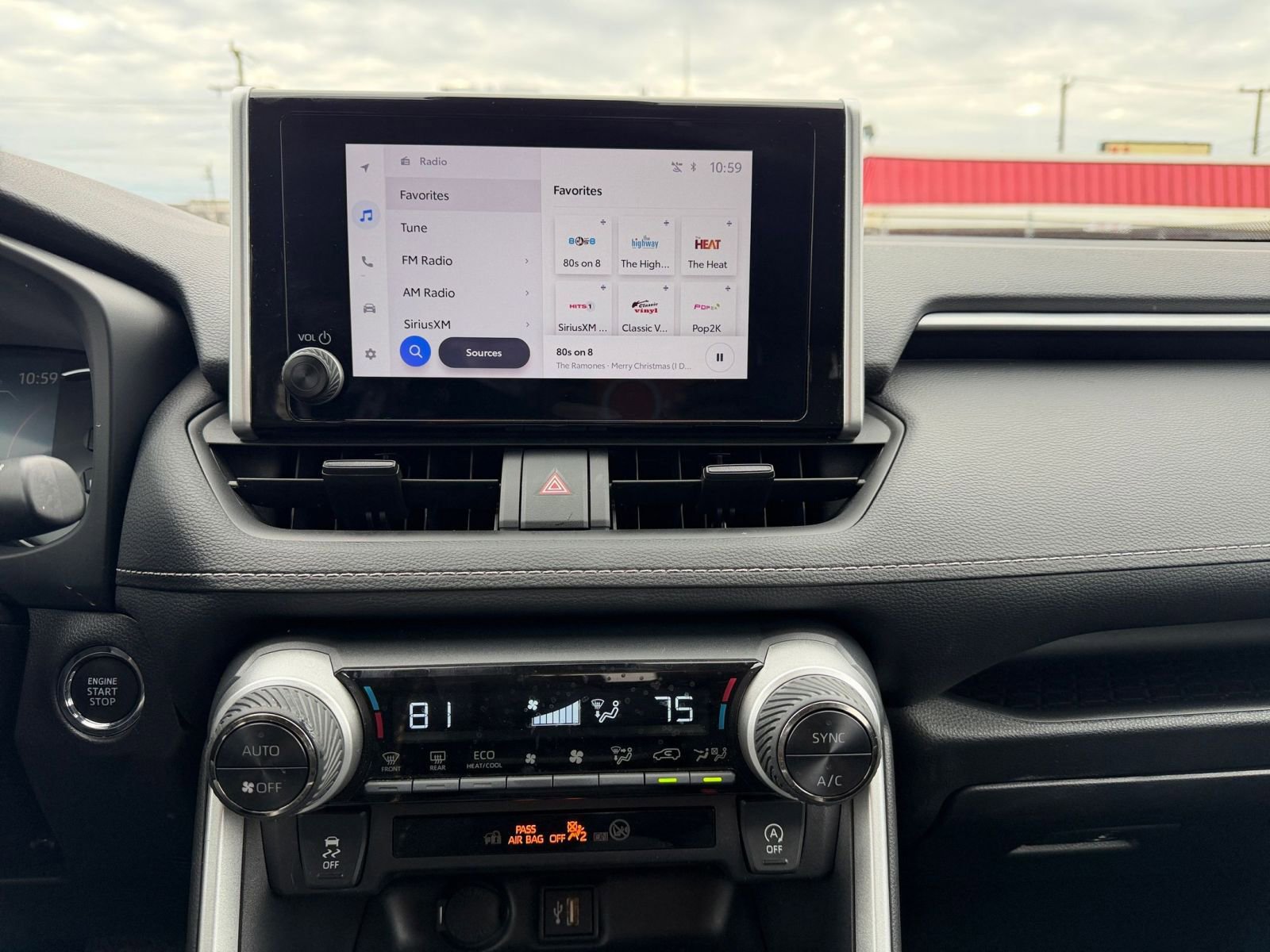 Thumbnail: 2025 Toyota RAV4 - 18