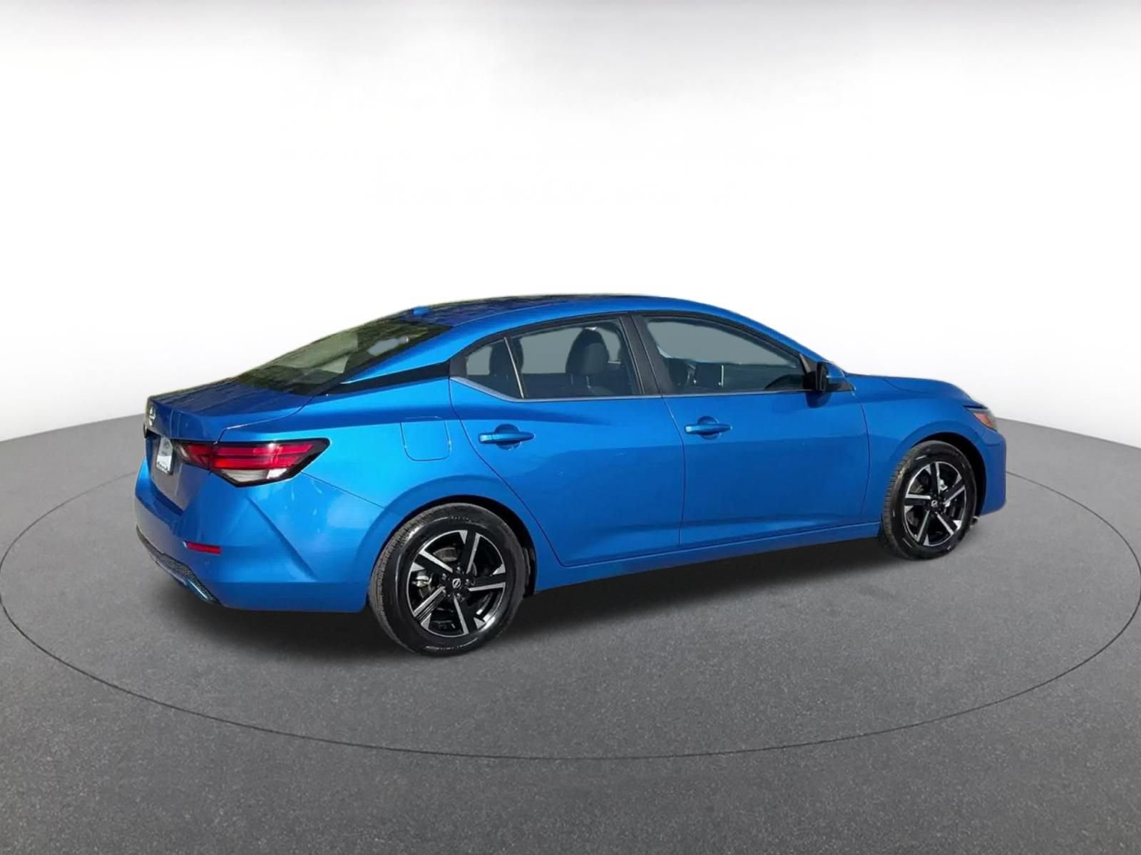 Thumbnail: 2025 Nissan Sentra - 12