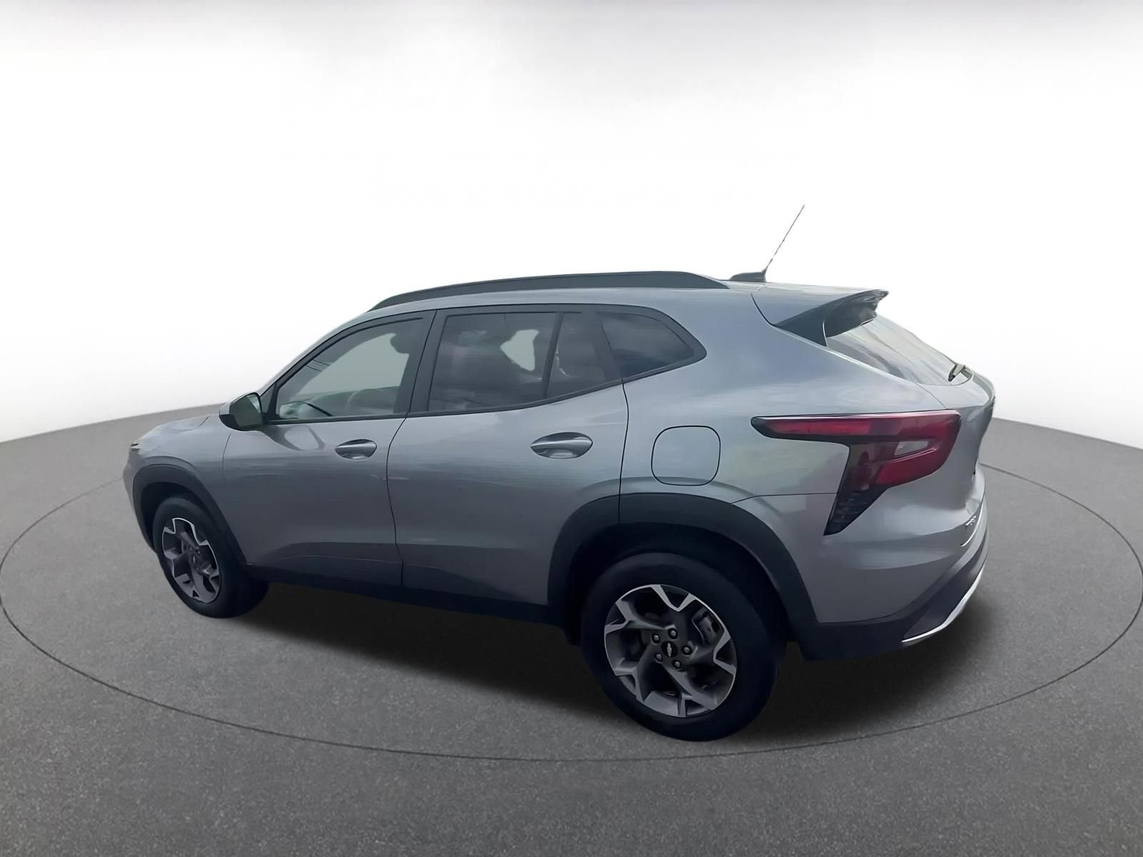 Thumbnail: 2025 Chevrolet Trax - 10