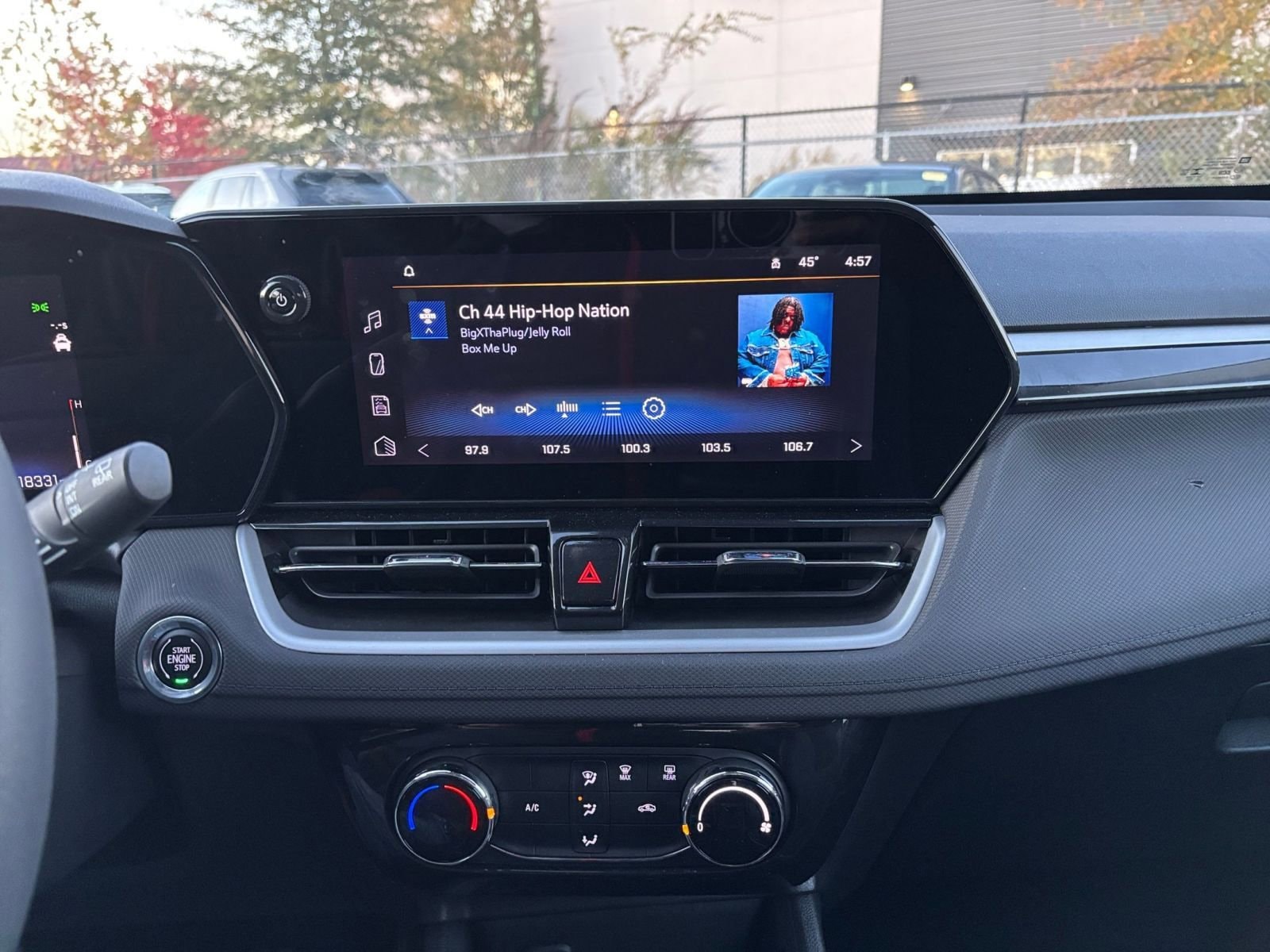 Thumbnail: 2025 Chevrolet TrailBlazer - 18