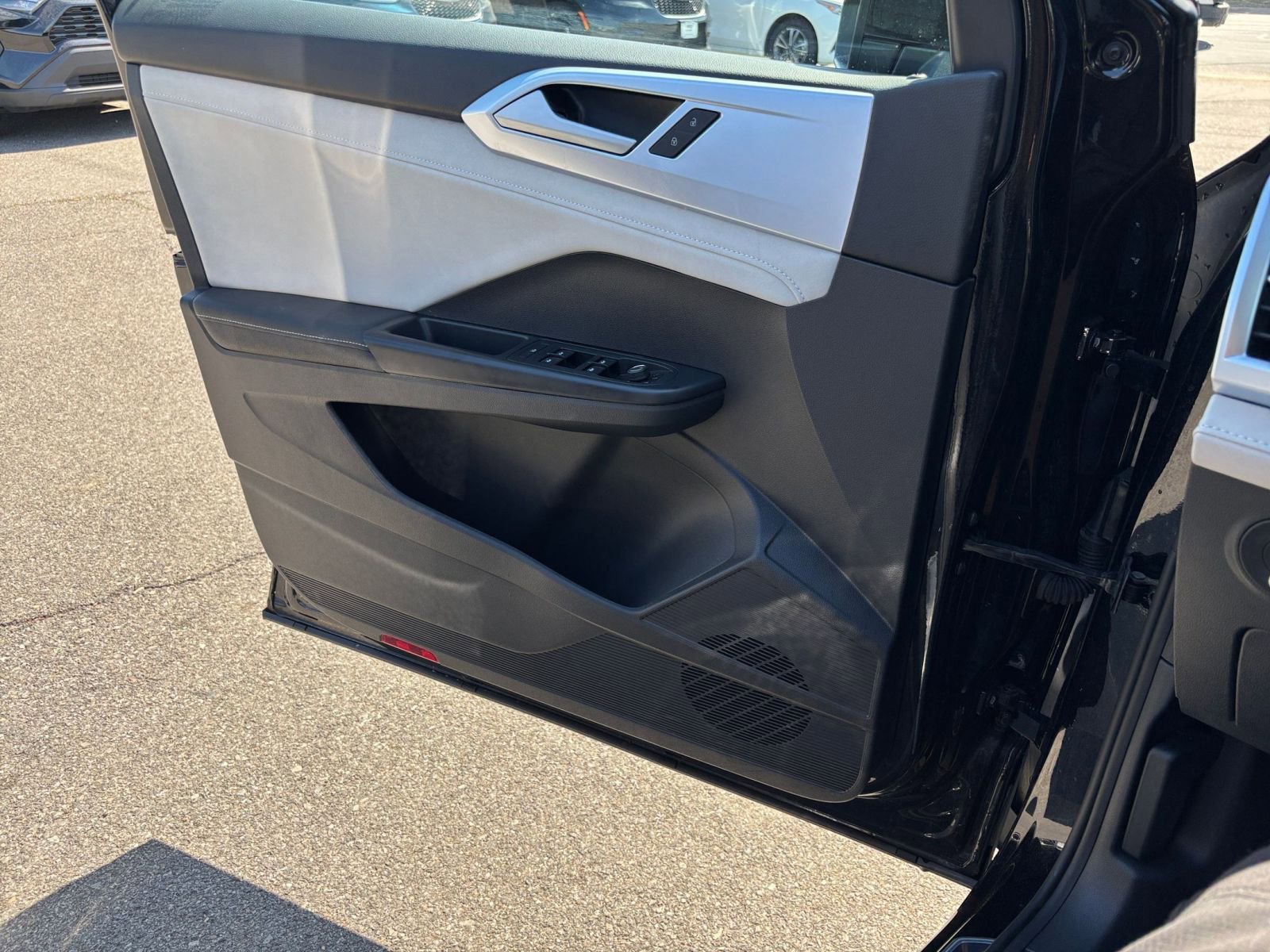 Thumbnail: 2025 Volkswagen Taos - 18