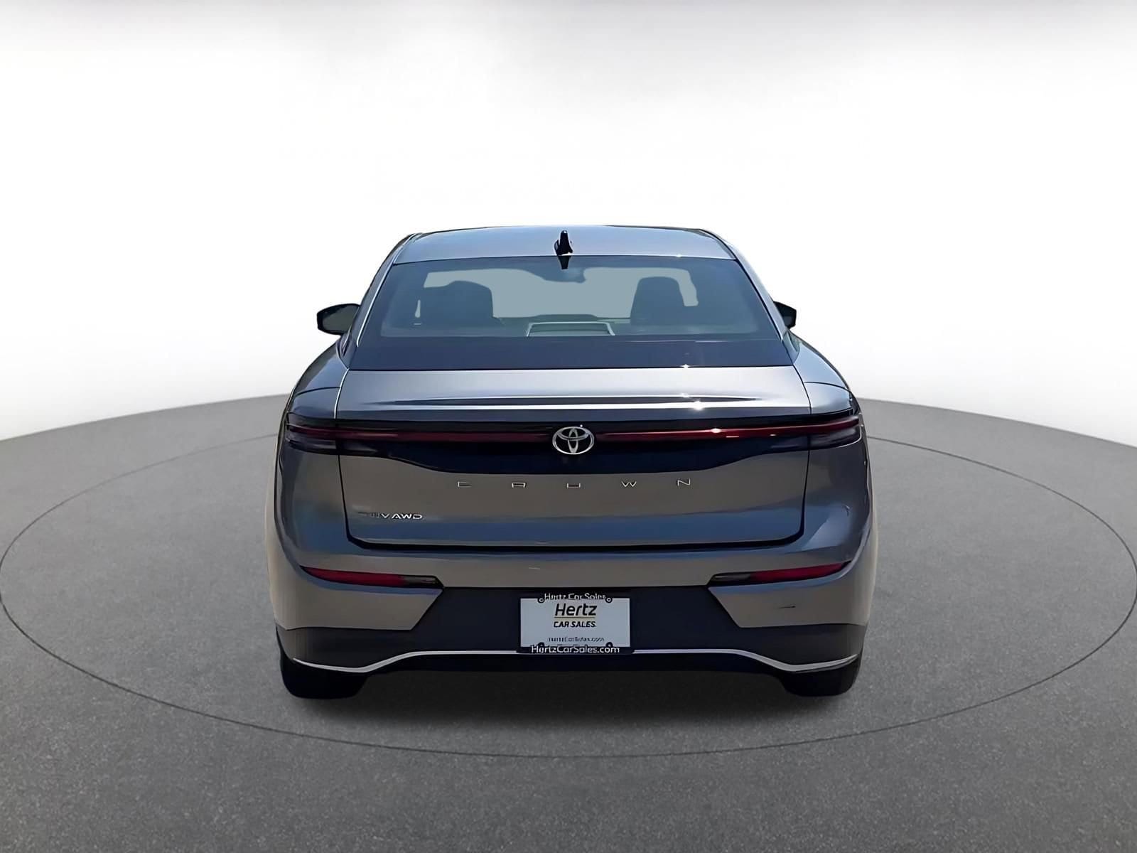 Thumbnail: 2025 Toyota Crown - 12