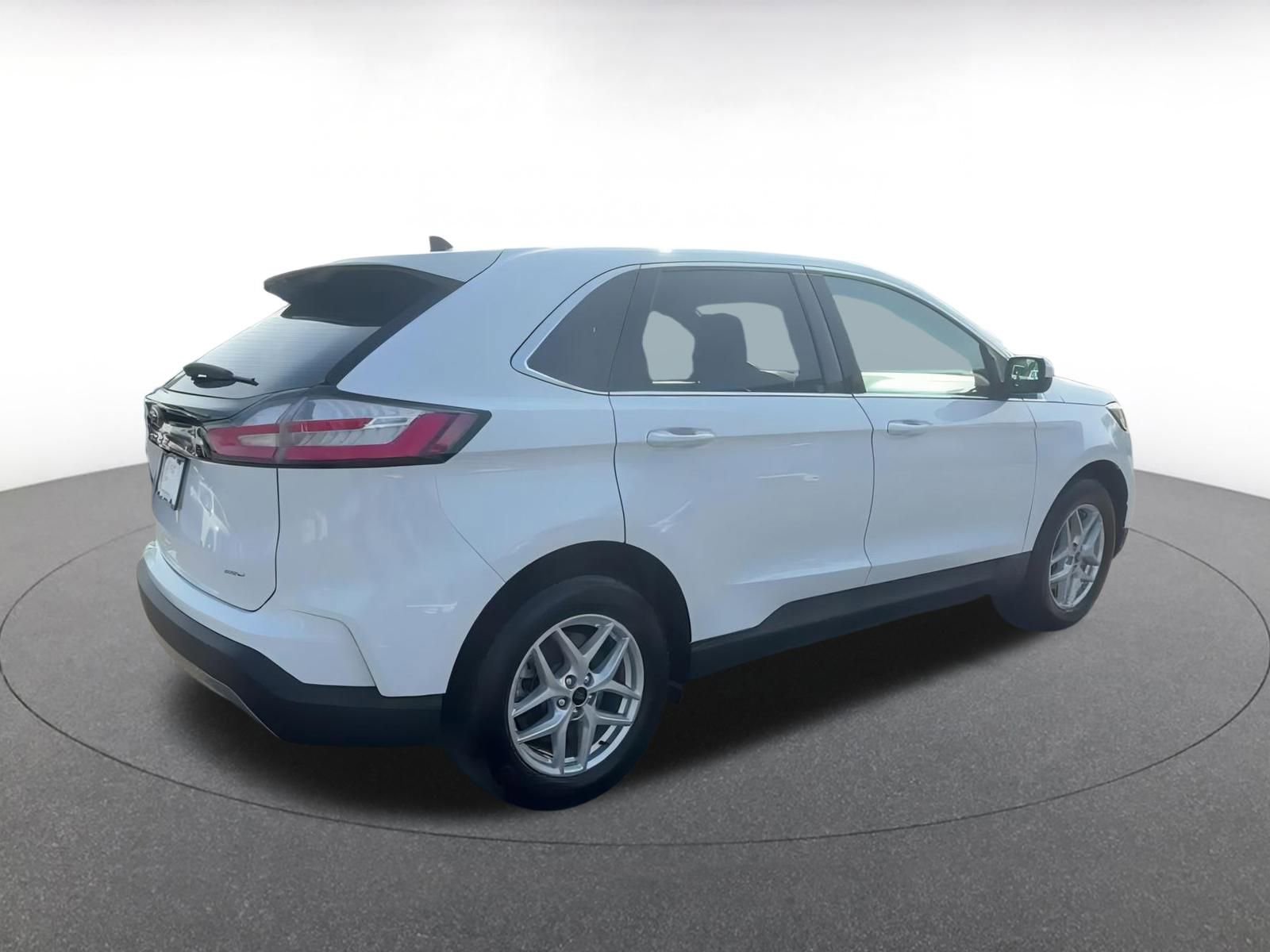 2024 Ford Edge SEL 15