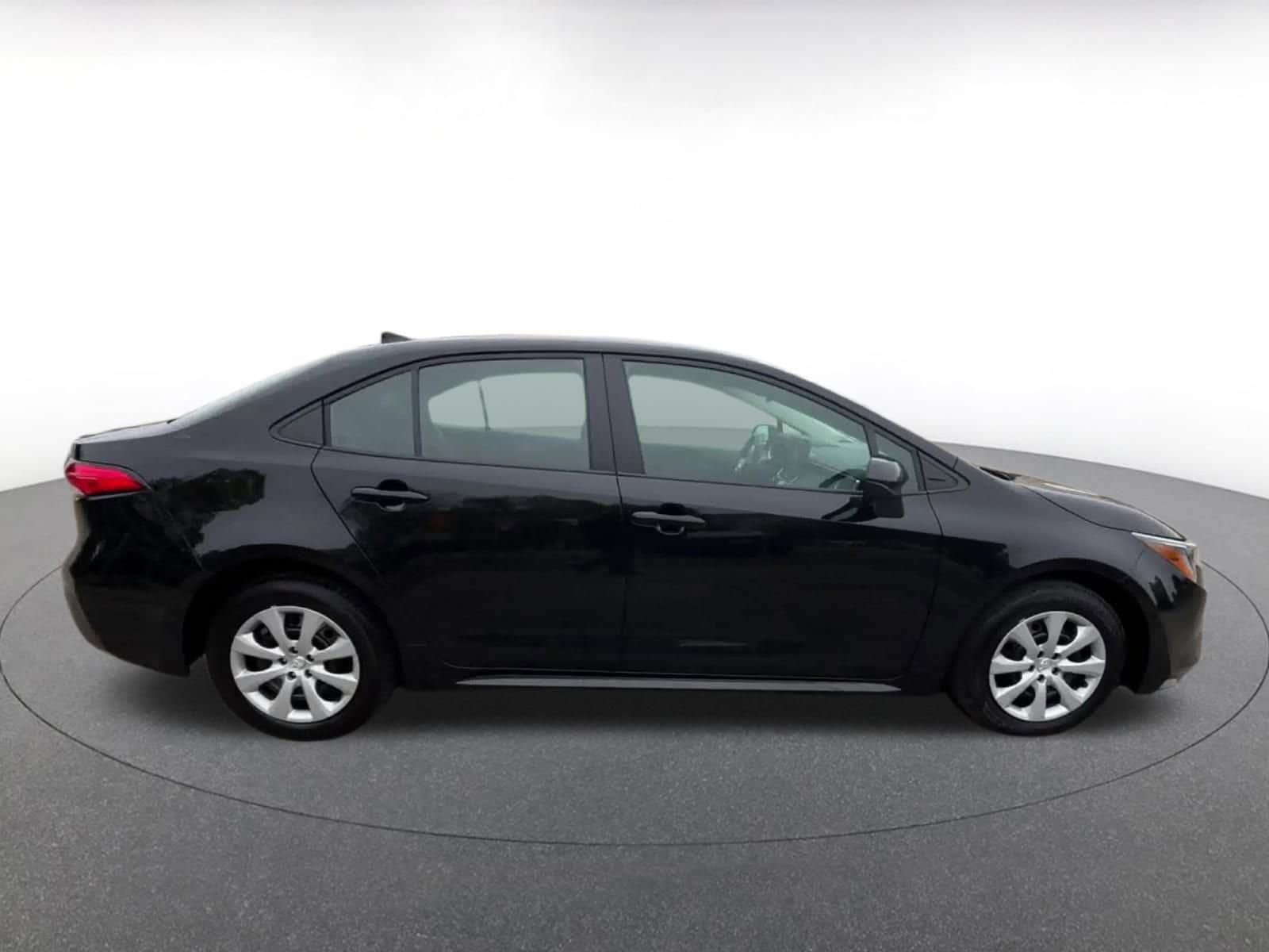 Thumbnail: 2024 Toyota Corolla - 16