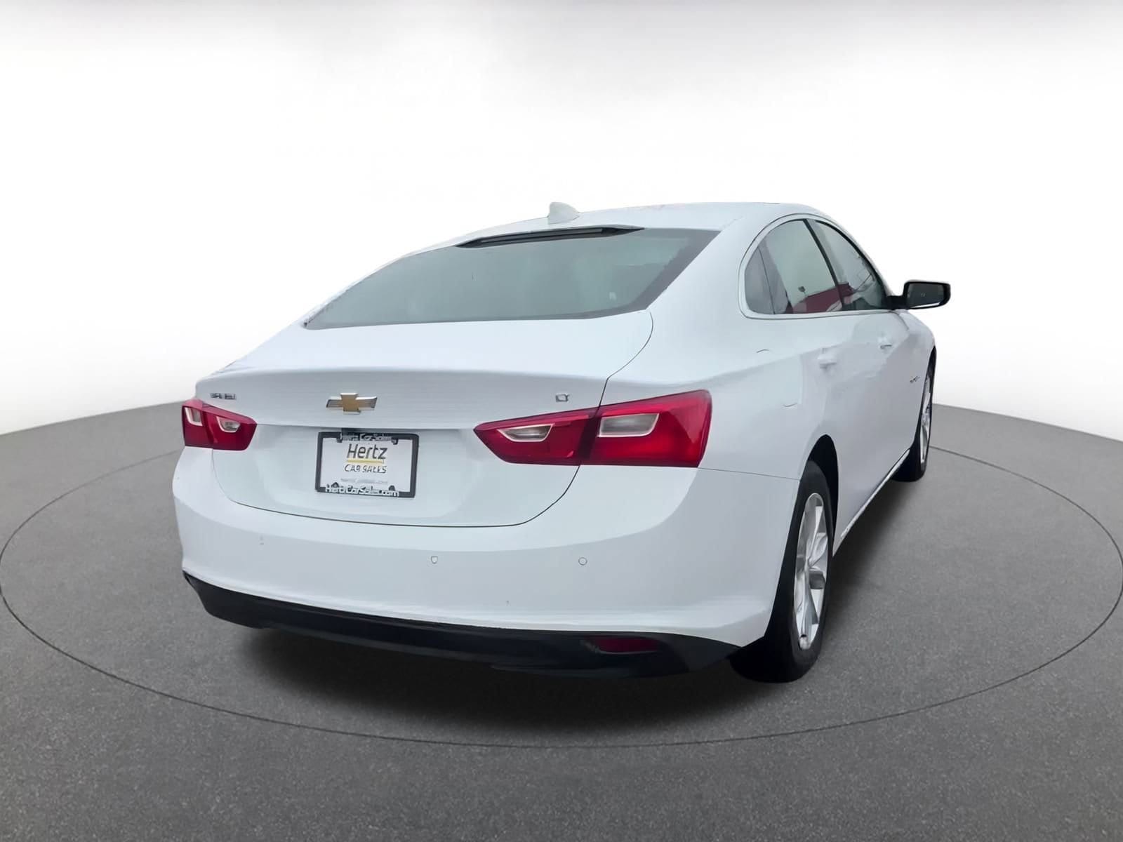 Thumbnail: 2023 Chevrolet Malibu - 14