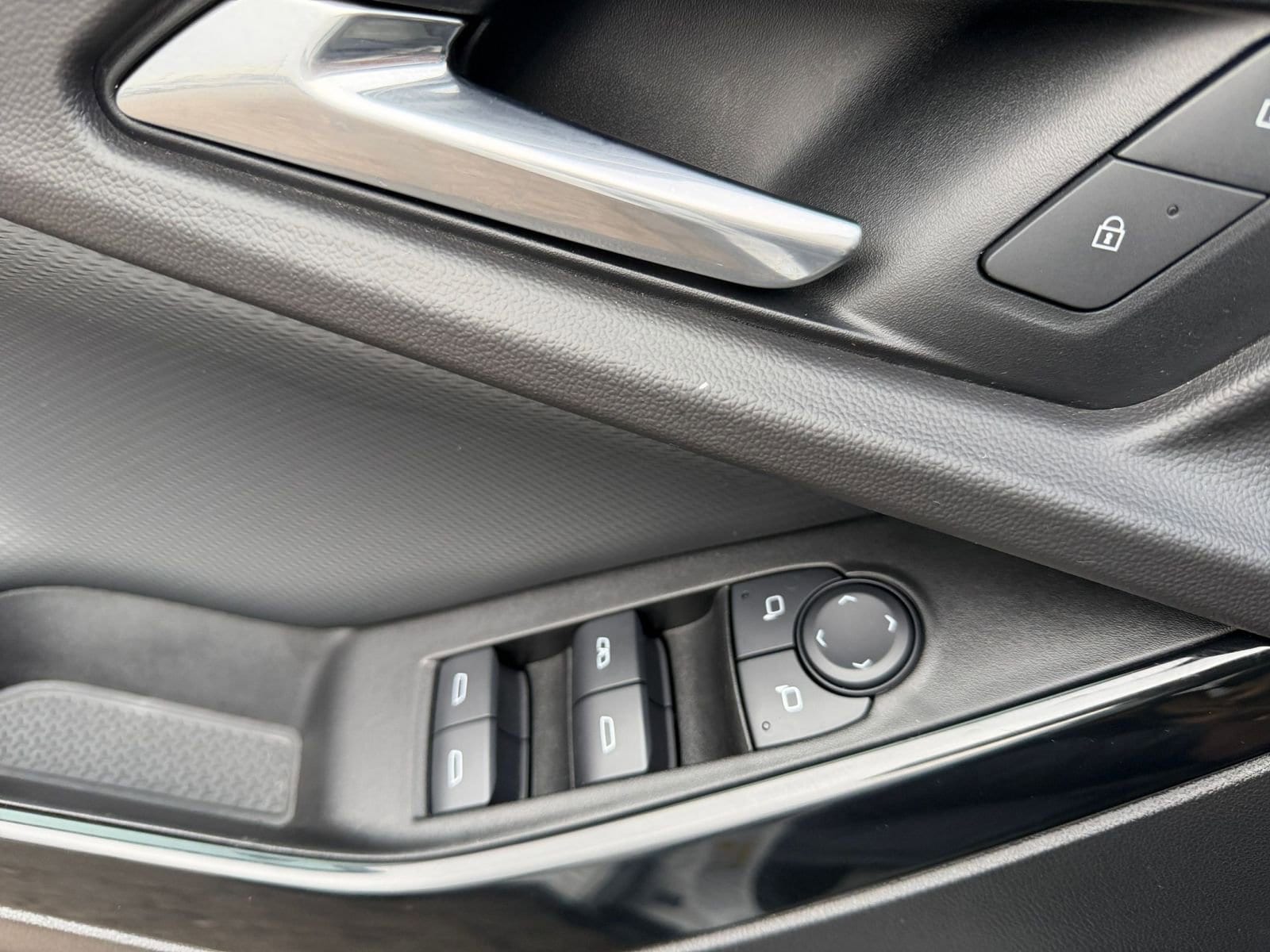 Thumbnail: 2025 Chevrolet Equinox - 20