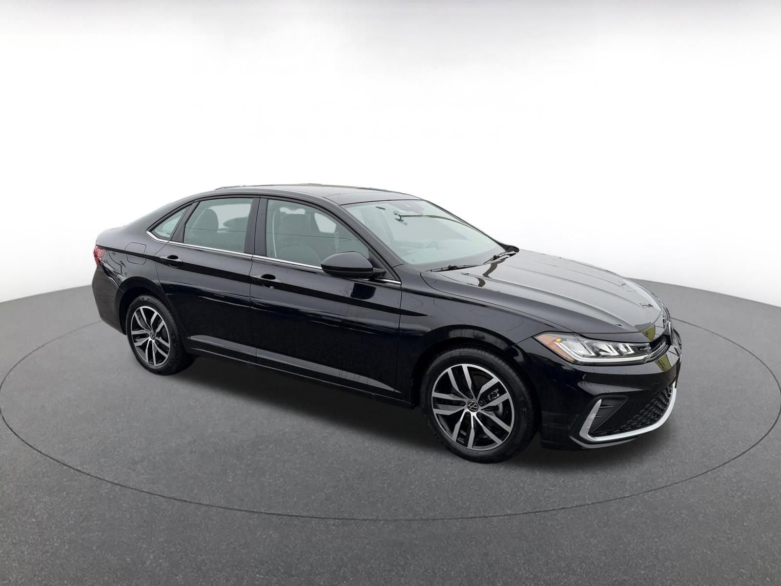 Thumbnail: 2025 Volkswagen Jetta - 1