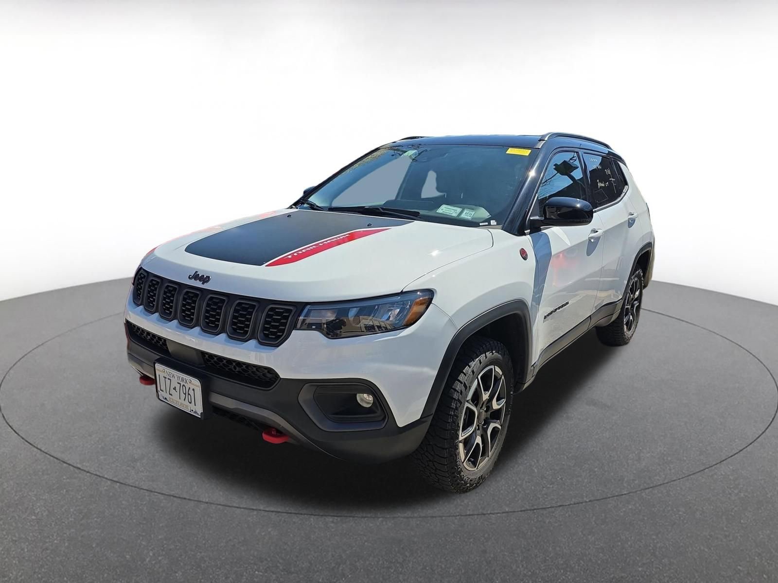 Thumbnail: 2025 Jeep Compass - 3