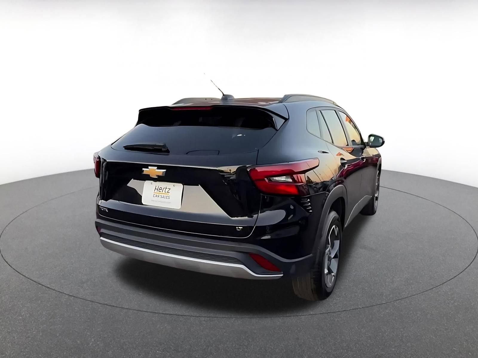 Thumbnail: 2025 Chevrolet Trax - 14