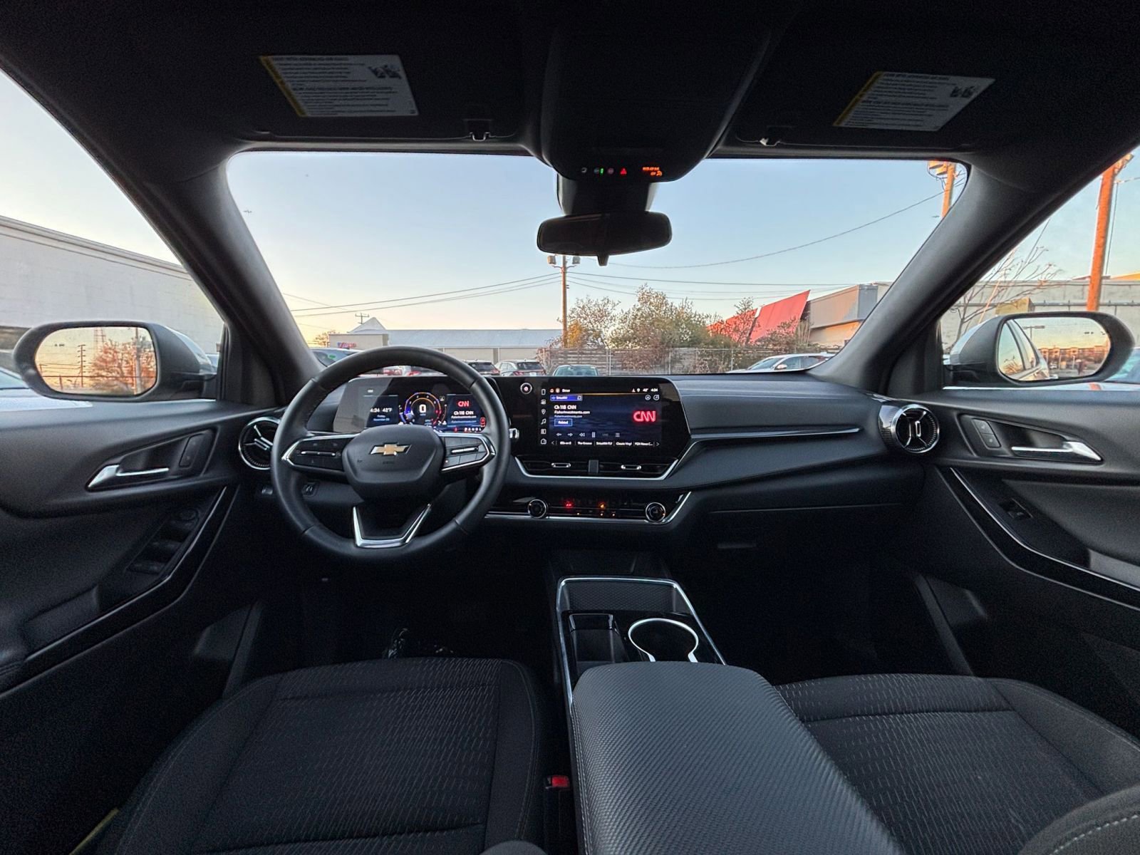 Thumbnail: 2025 Chevrolet Equinox - 32