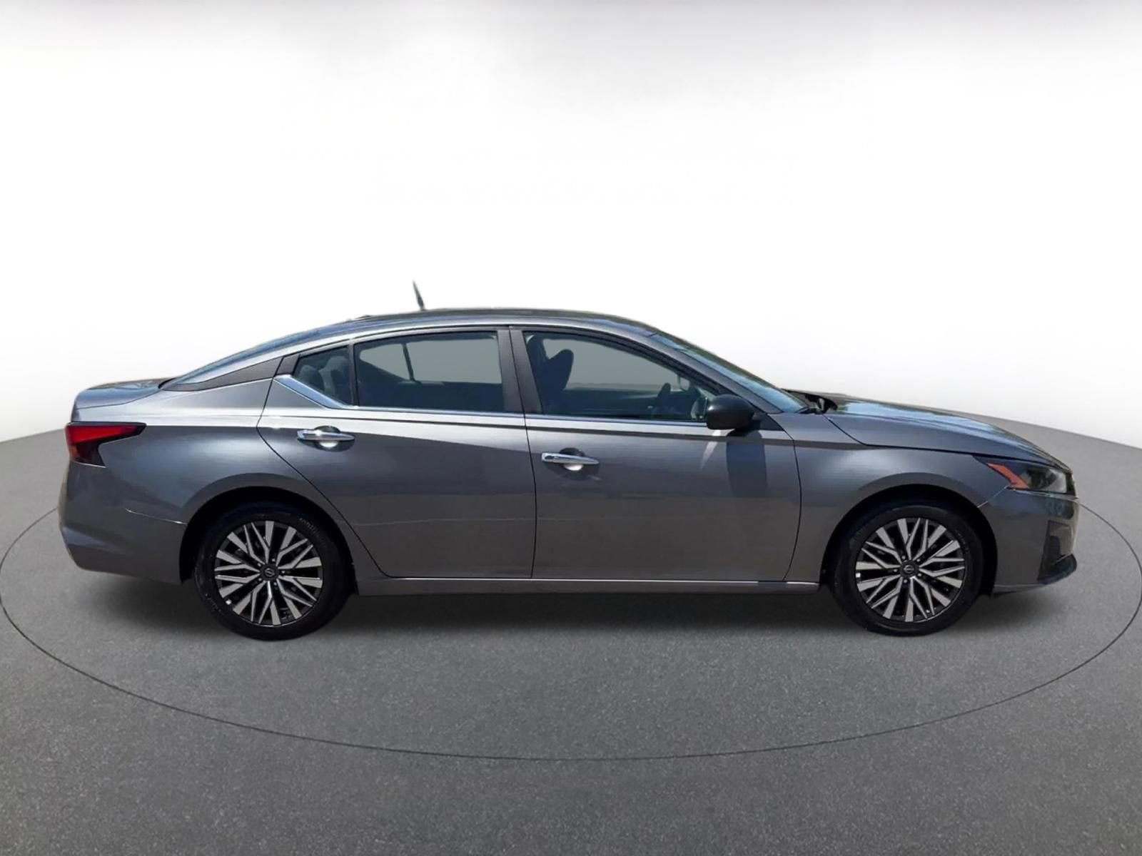 Thumbnail: 2025 Nissan Altima - 16
