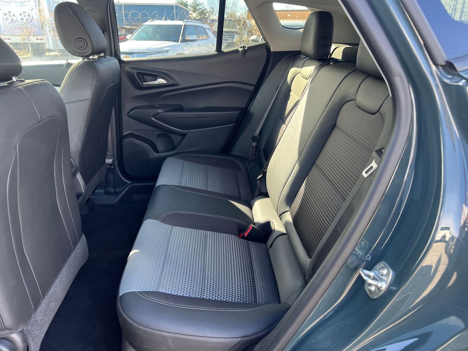 Thumbnail: 2025 Chevrolet Trax - 23