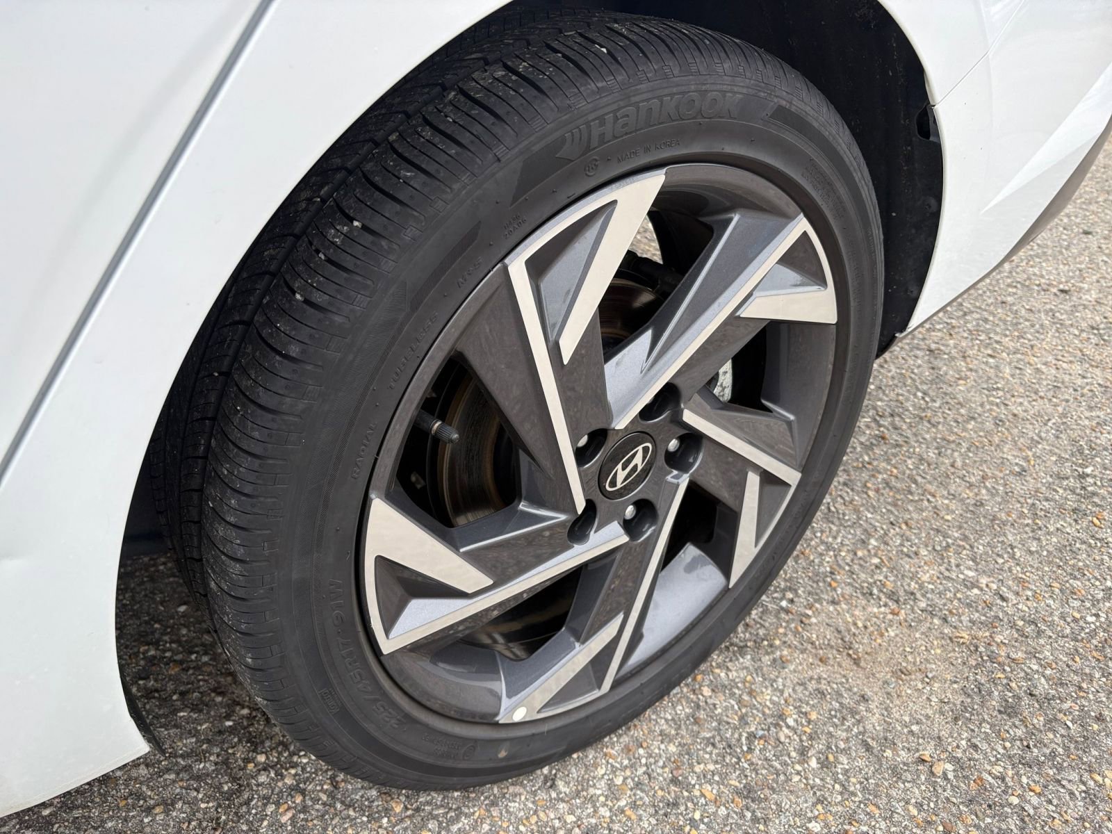 Thumbnail: 2025 Hyundai Elantra - 29