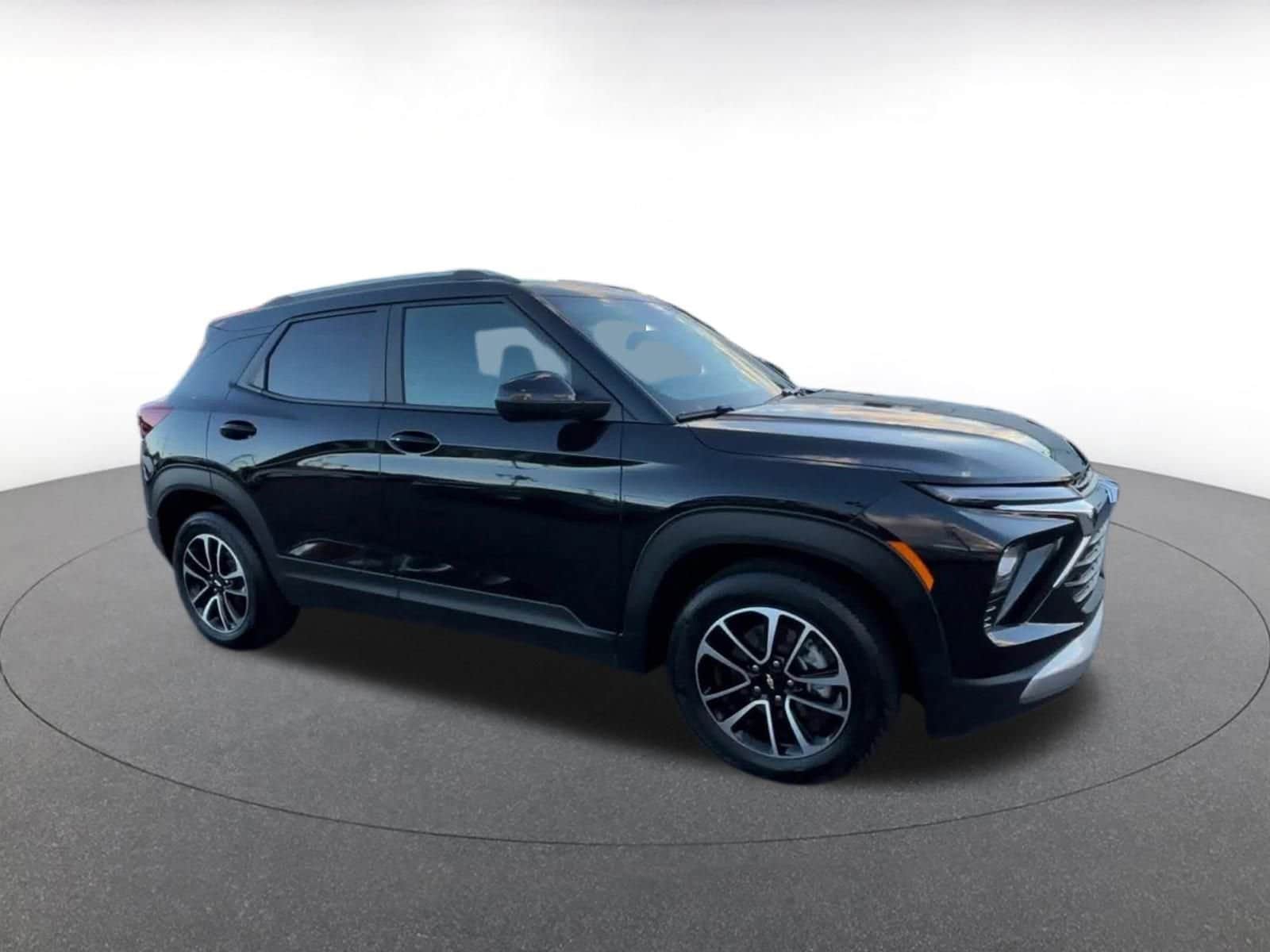 Thumbnail: 2025 Chevrolet TrailBlazer - 2