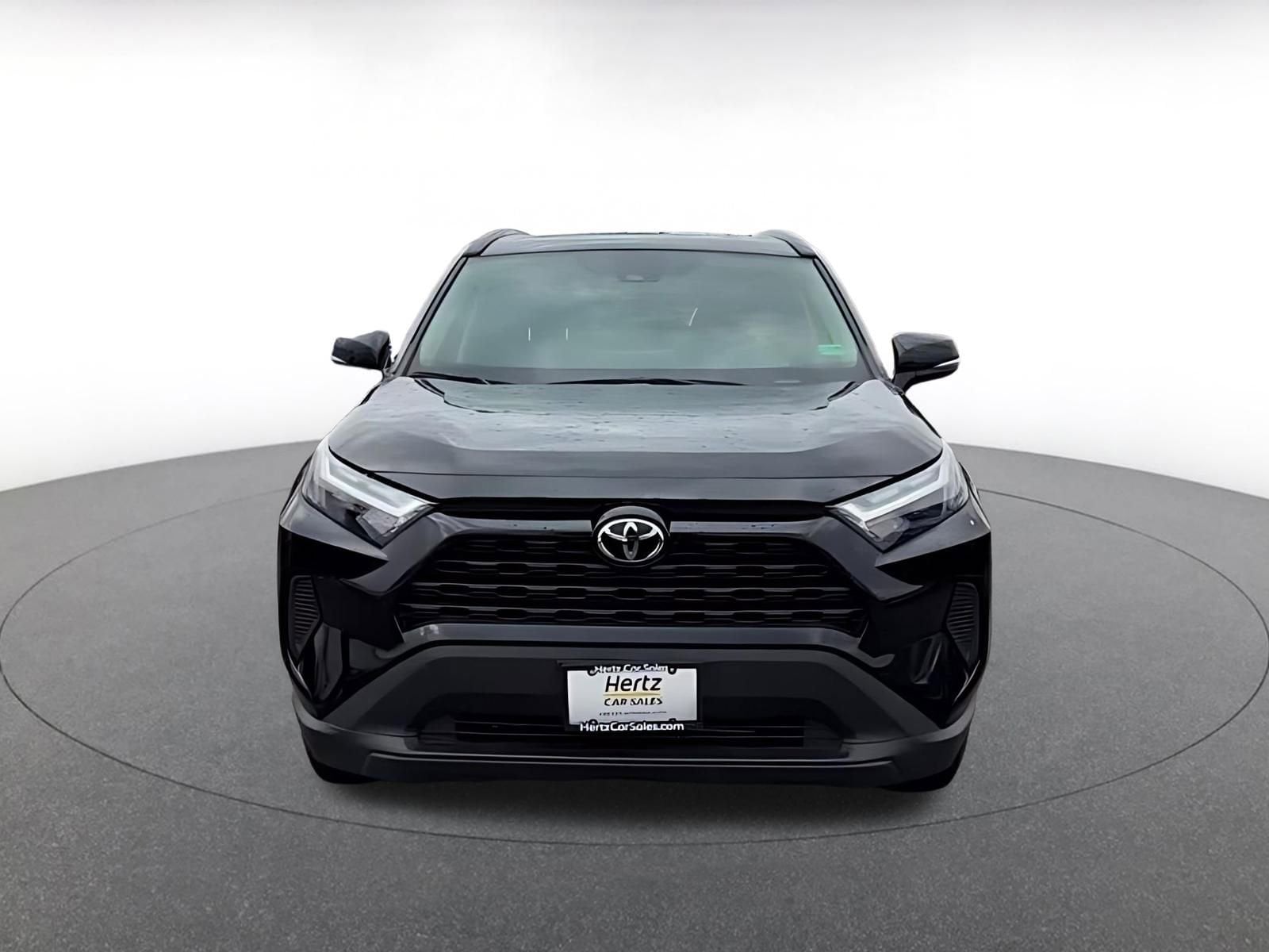 Thumbnail: 2025 Toyota RAV4 - 4