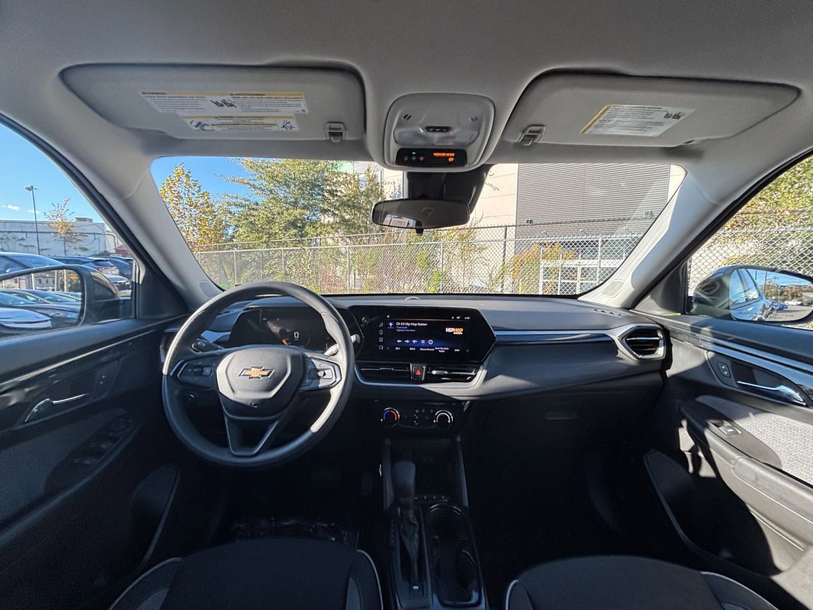 Thumbnail: 2025 Chevrolet TrailBlazer - 31