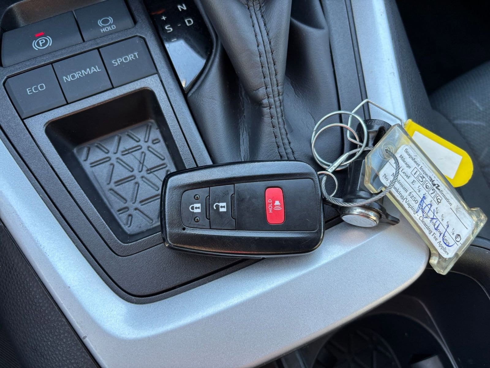 Thumbnail: 2025 Toyota RAV4 - 22