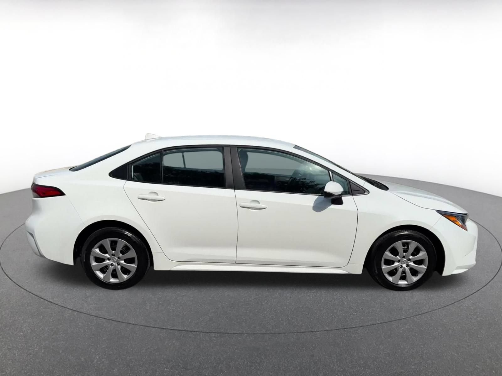 Thumbnail: 2025 Toyota Corolla - 16