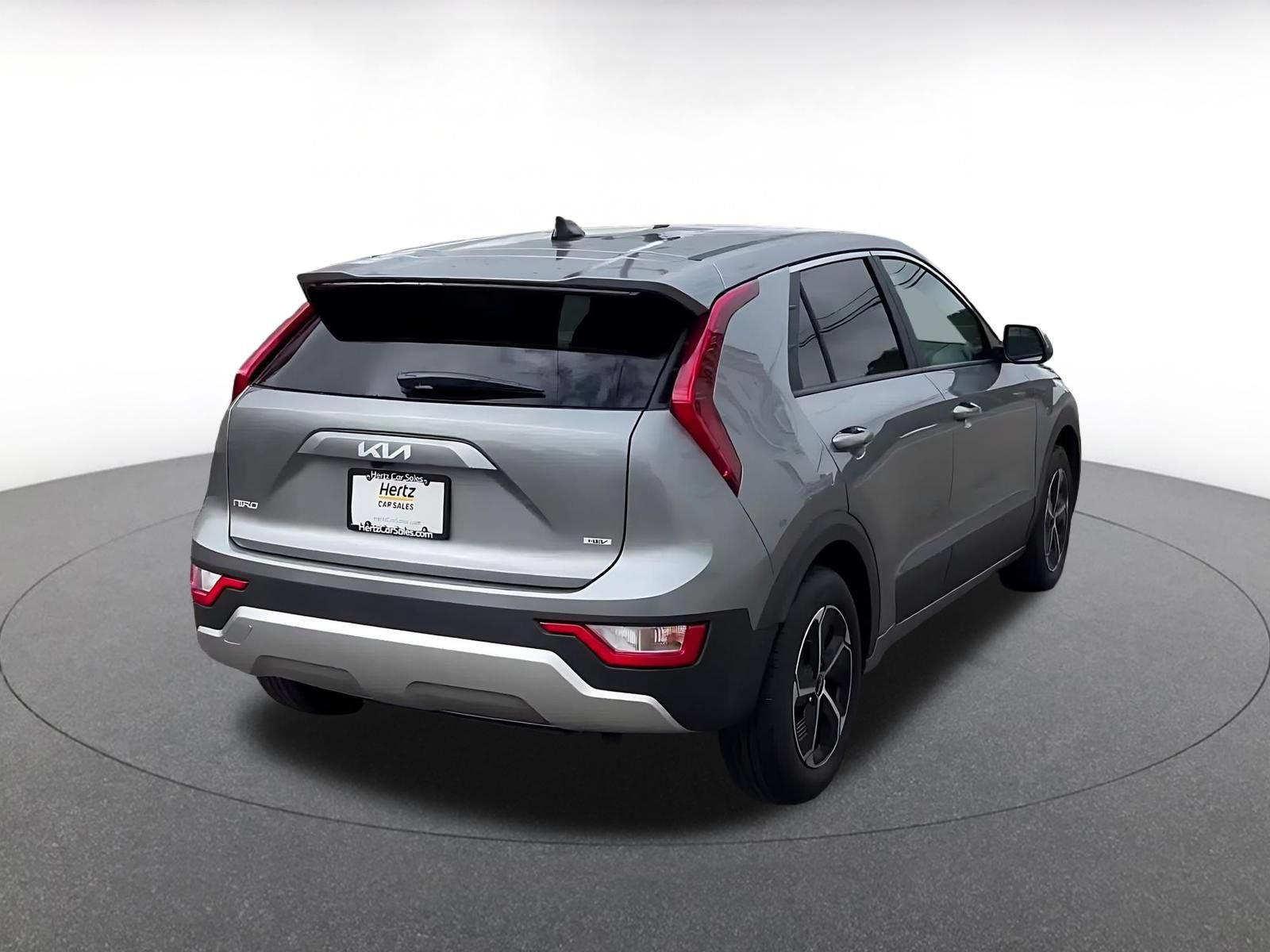Thumbnail: 2026 Kia Niro - 14