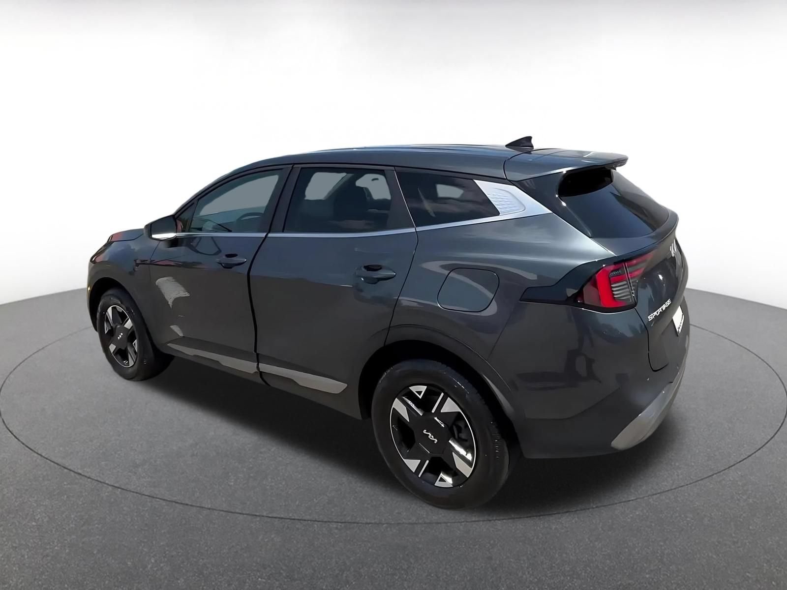 Thumbnail: 2026 Kia Sportage - 10
