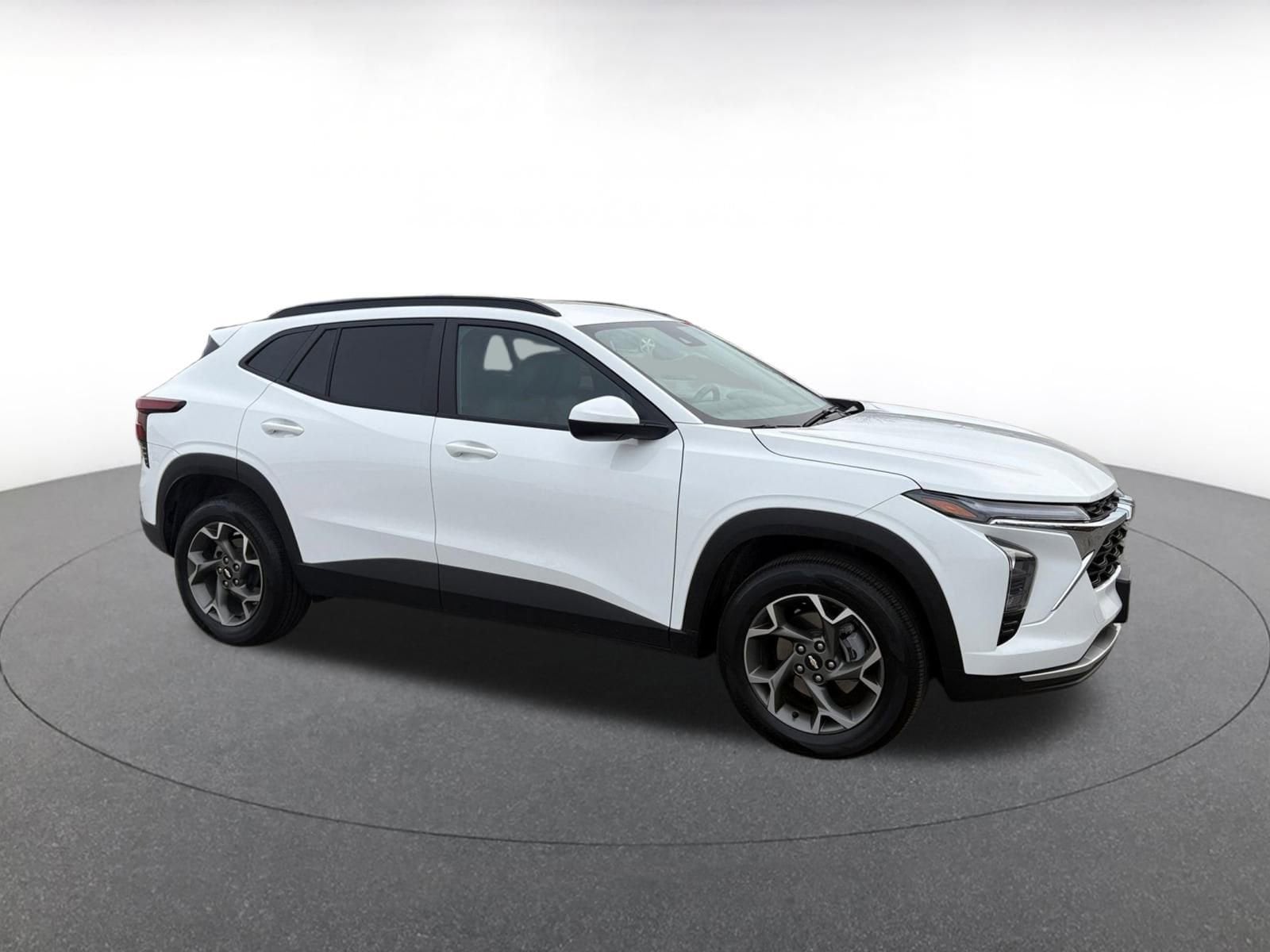 Thumbnail: 2025 Chevrolet Trax - 1